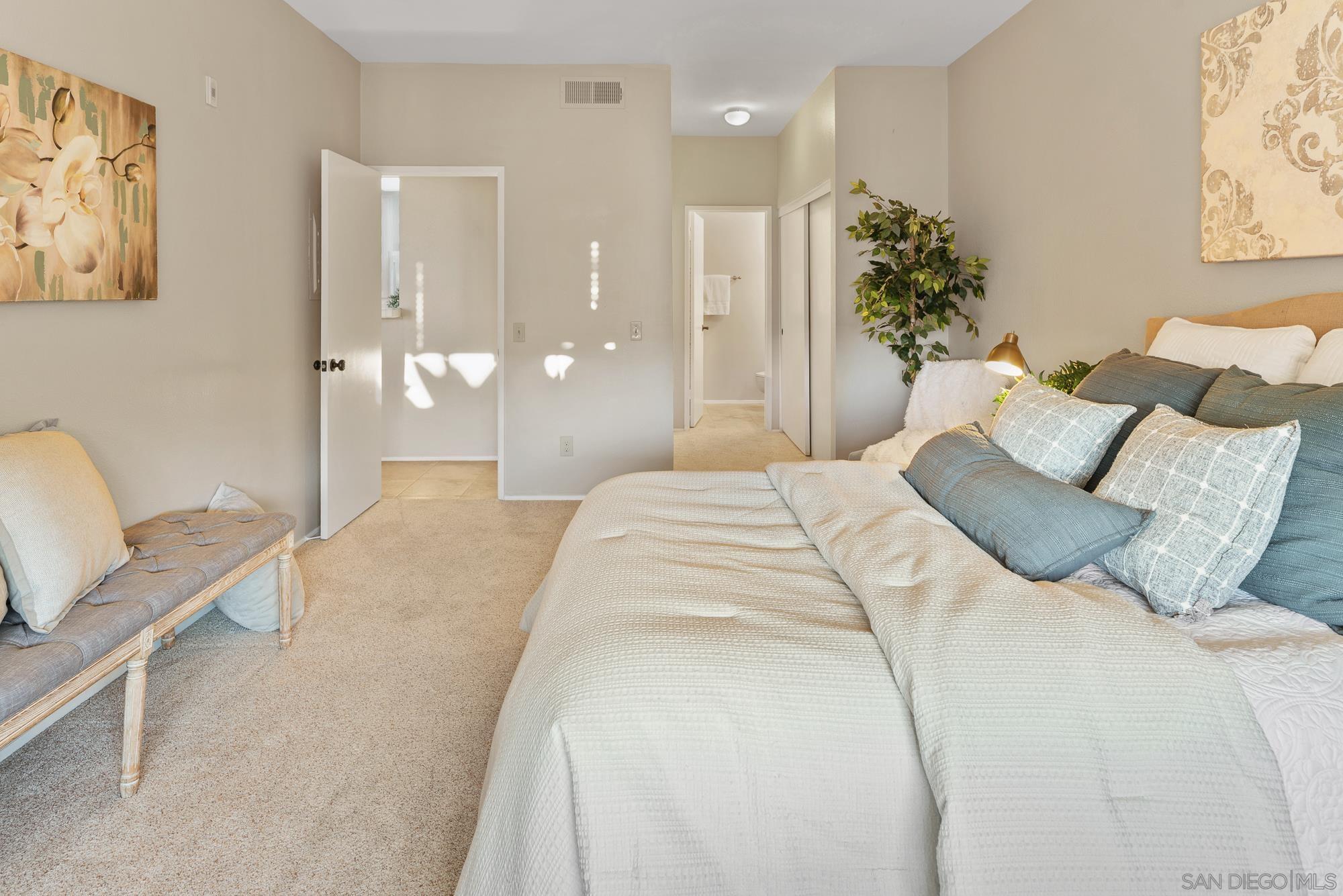 Detail Gallery Image 14 of 27 For 1950  Camino De La Reina  #208,  San Diego,  CA 92108 - 2 Beds | 2 Baths