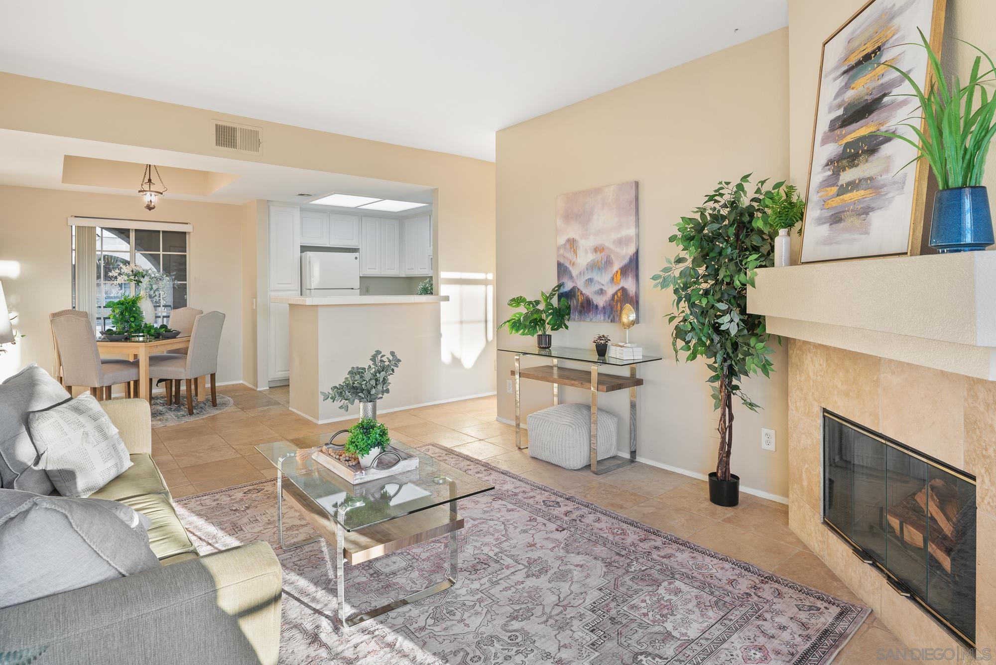 Detail Gallery Image 8 of 27 For 1950  Camino De La Reina  #208,  San Diego,  CA 92108 - 2 Beds | 2 Baths