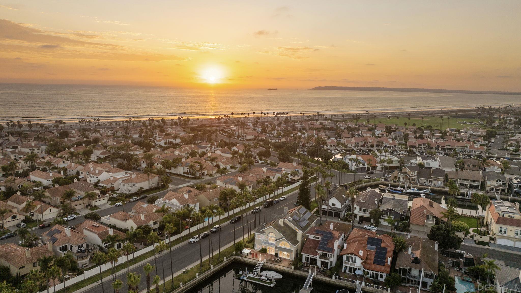 Detail Gallery Image 28 of 31 For 35  Buccaneer Way, Coronado,  CA 92118 - 5 Beds | 4/1 Baths