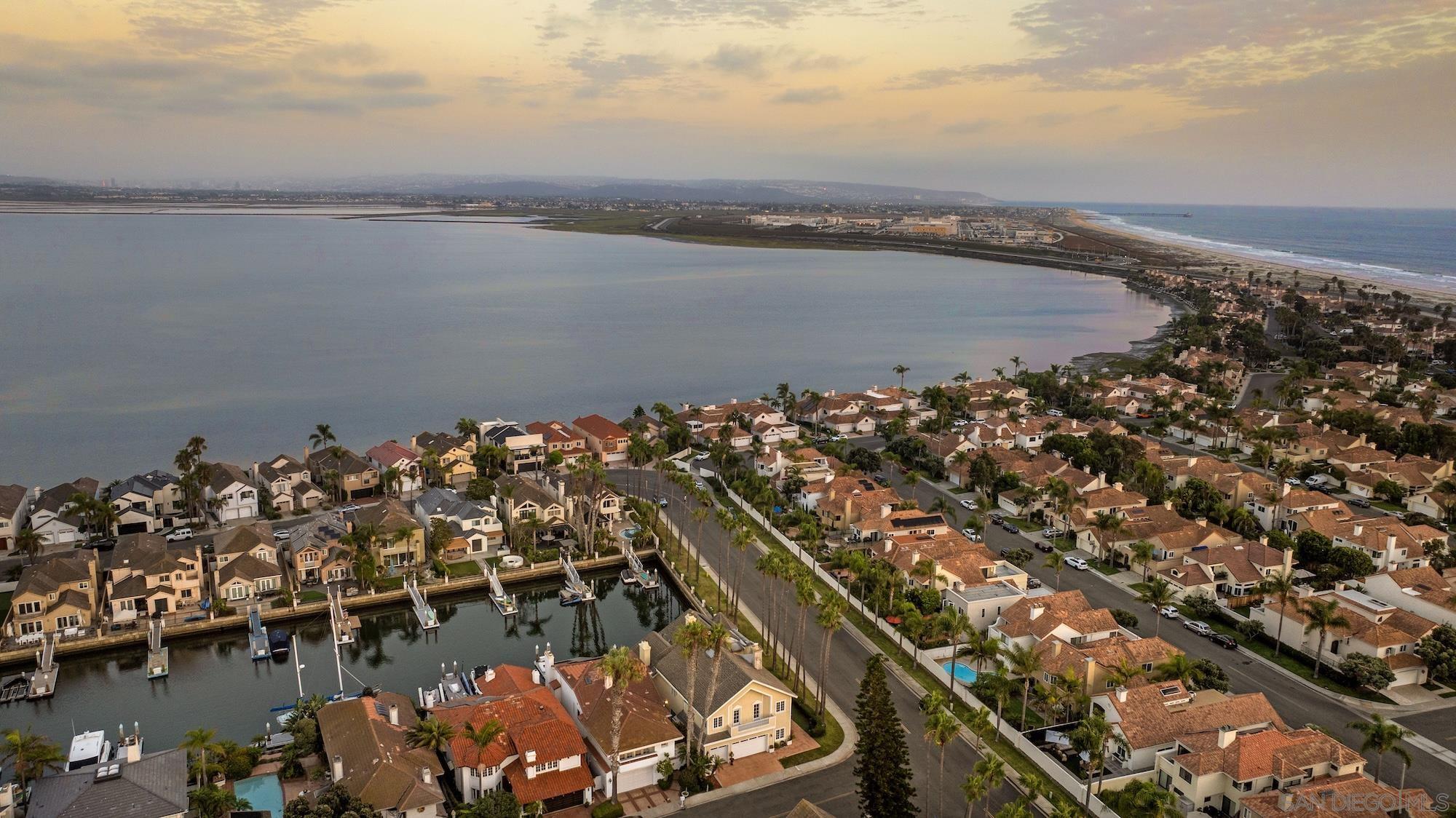 Detail Gallery Image 30 of 31 For 35  Buccaneer Way, Coronado,  CA 92118 - 5 Beds | 4/1 Baths