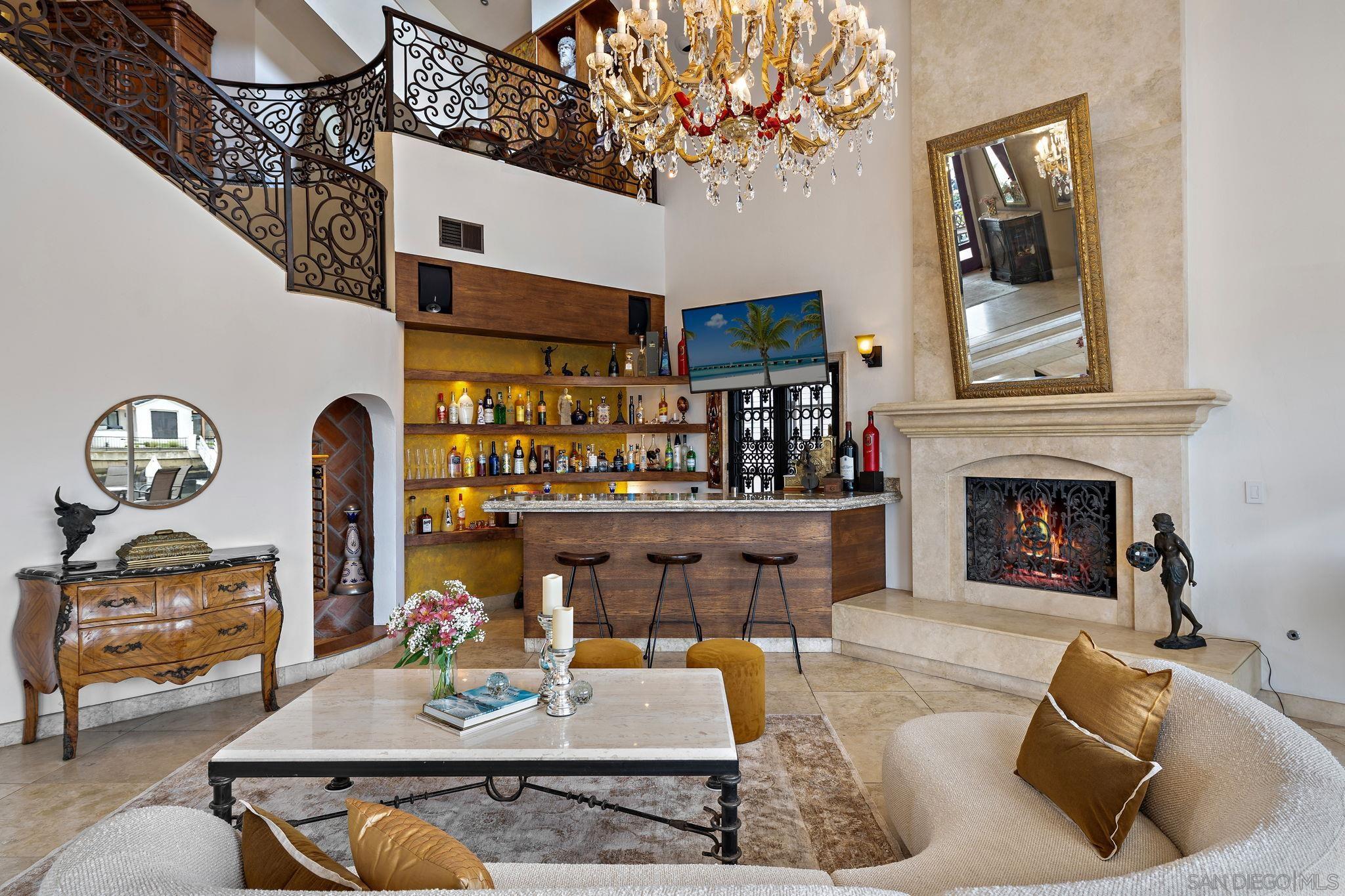 Detail Gallery Image 4 of 31 For 35  Buccaneer Way, Coronado,  CA 92118 - 5 Beds | 4/1 Baths