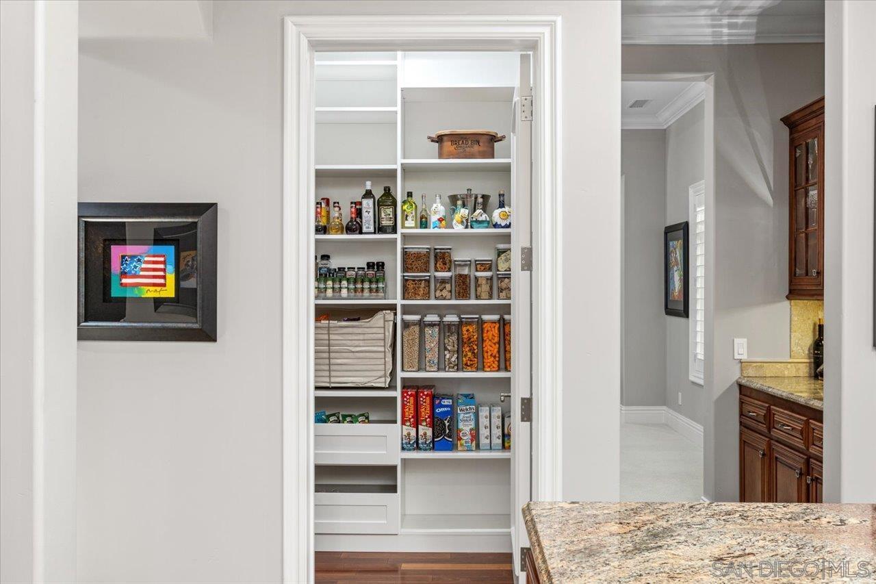 Detail Gallery Image 19 of 54 For 13391  Old Winemaster Court, Poway,  CA 92064 - 7 Beds | 5/1 Baths