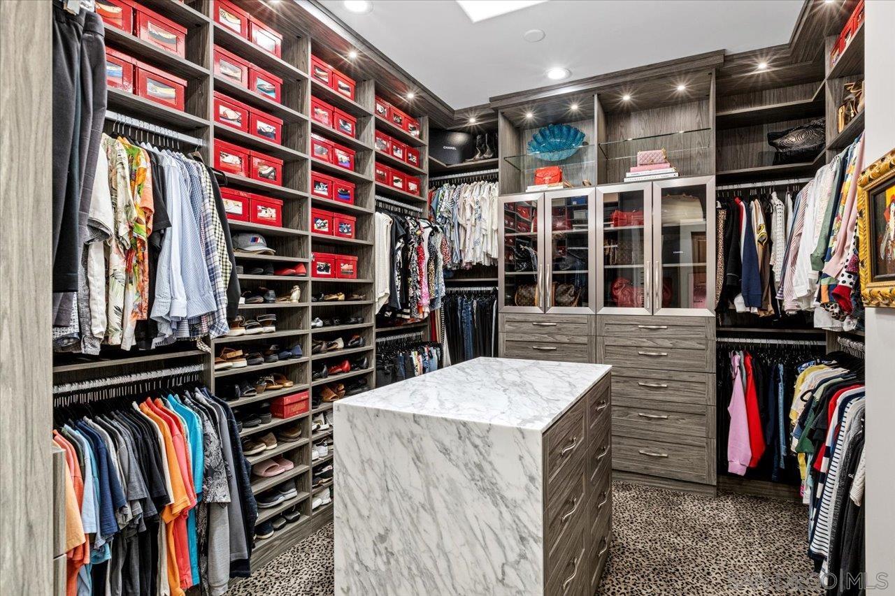 Detail Gallery Image 26 of 54 For 13391  Old Winemaster Court, Poway,  CA 92064 - 7 Beds | 5/1 Baths