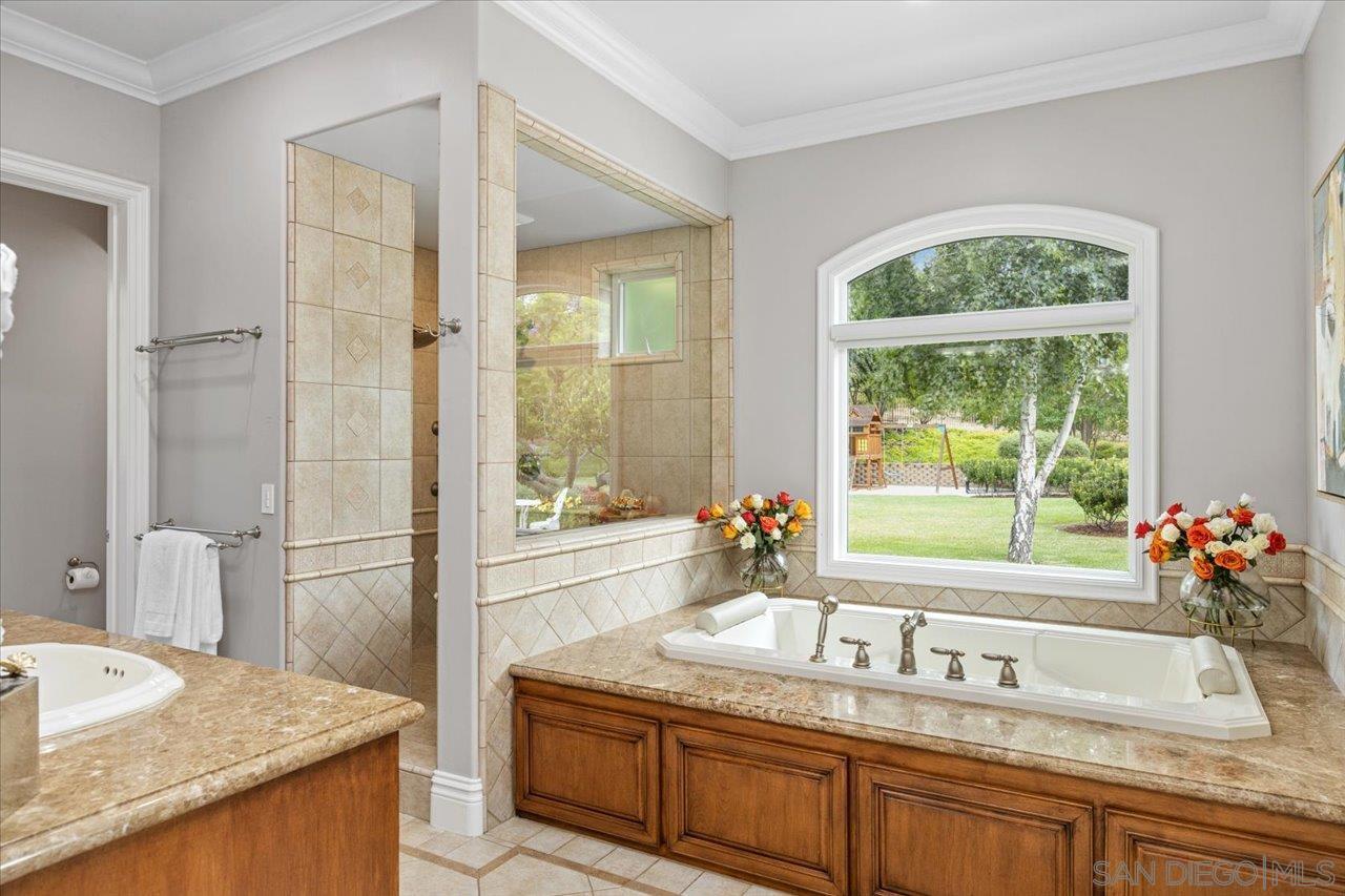 Detail Gallery Image 27 of 54 For 13391  Old Winemaster Court, Poway,  CA 92064 - 7 Beds | 5/1 Baths