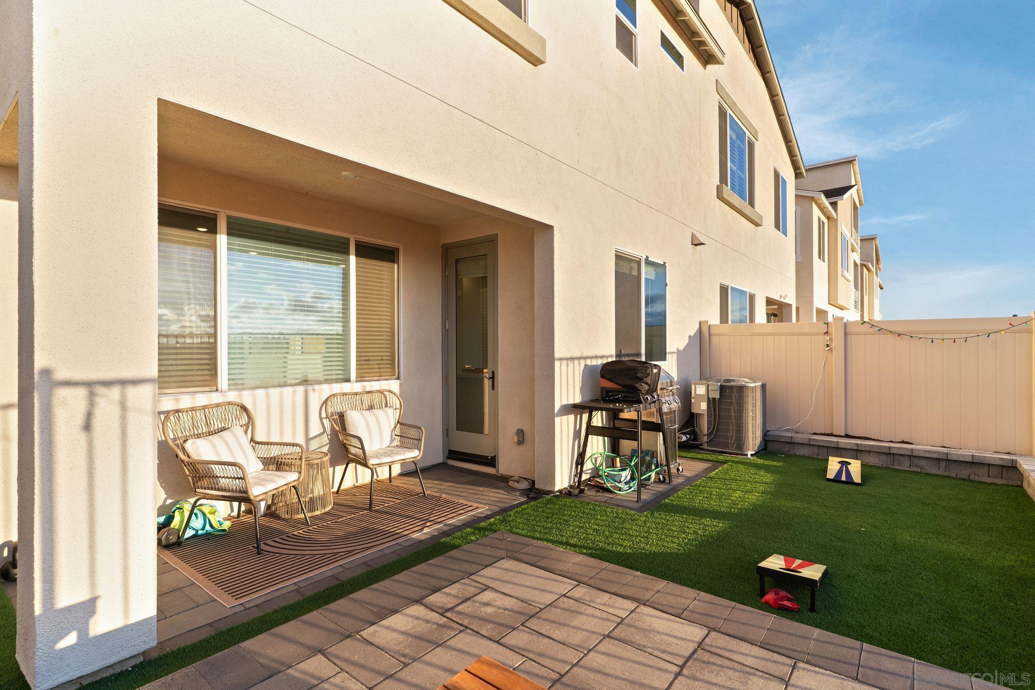 Detail Gallery Image 18 of 35 For 2158  Tributary Dr  #1,  Chula Vista,  CA 91913 - 3 Beds | 2/1 Baths