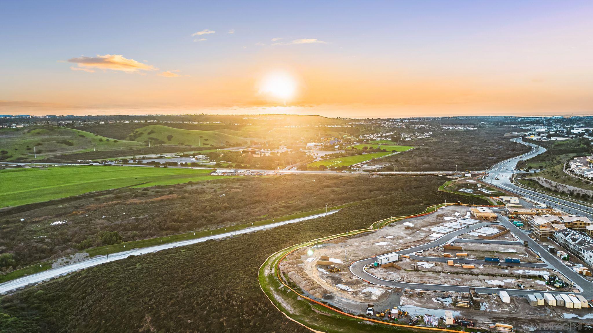 Detail Gallery Image 27 of 35 For 2158  Tributary Dr  #1,  Chula Vista,  CA 91913 - 3 Beds | 2/1 Baths