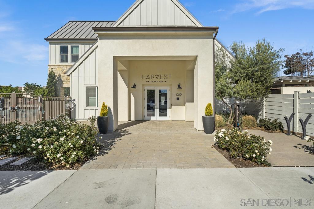 Detail Gallery Image 29 of 35 For 2158  Tributary Dr  #1,  Chula Vista,  CA 91913 - 3 Beds | 2/1 Baths