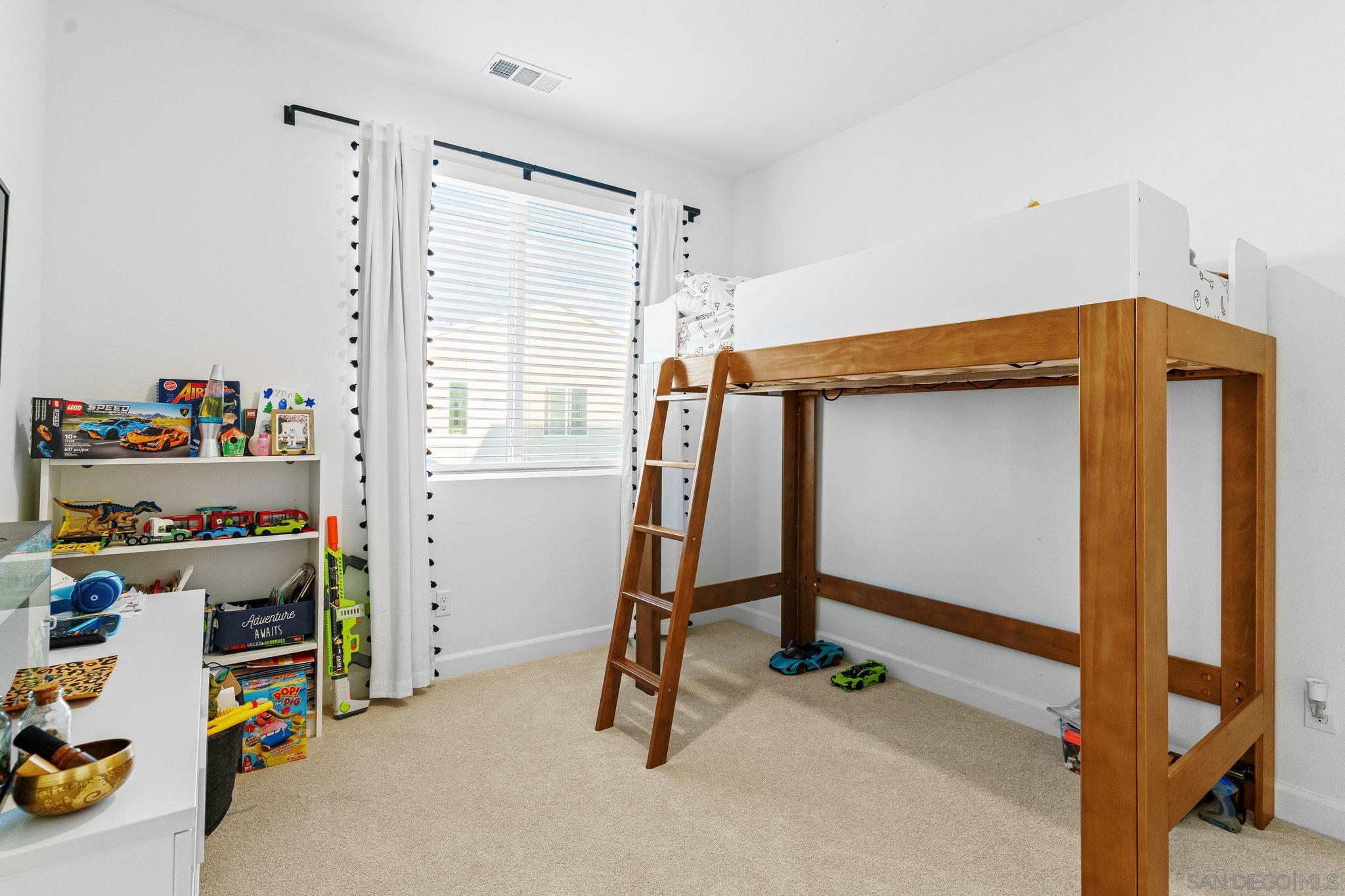 Detail Gallery Image 10 of 35 For 2158  Tributary Dr  #1,  Chula Vista,  CA 91913 - 3 Beds | 2/1 Baths