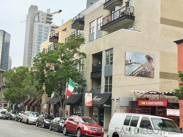 Detail Gallery Image 12 of 15 For India Street, San Diego,  CA 92101 - 2 Beds | 2 Baths