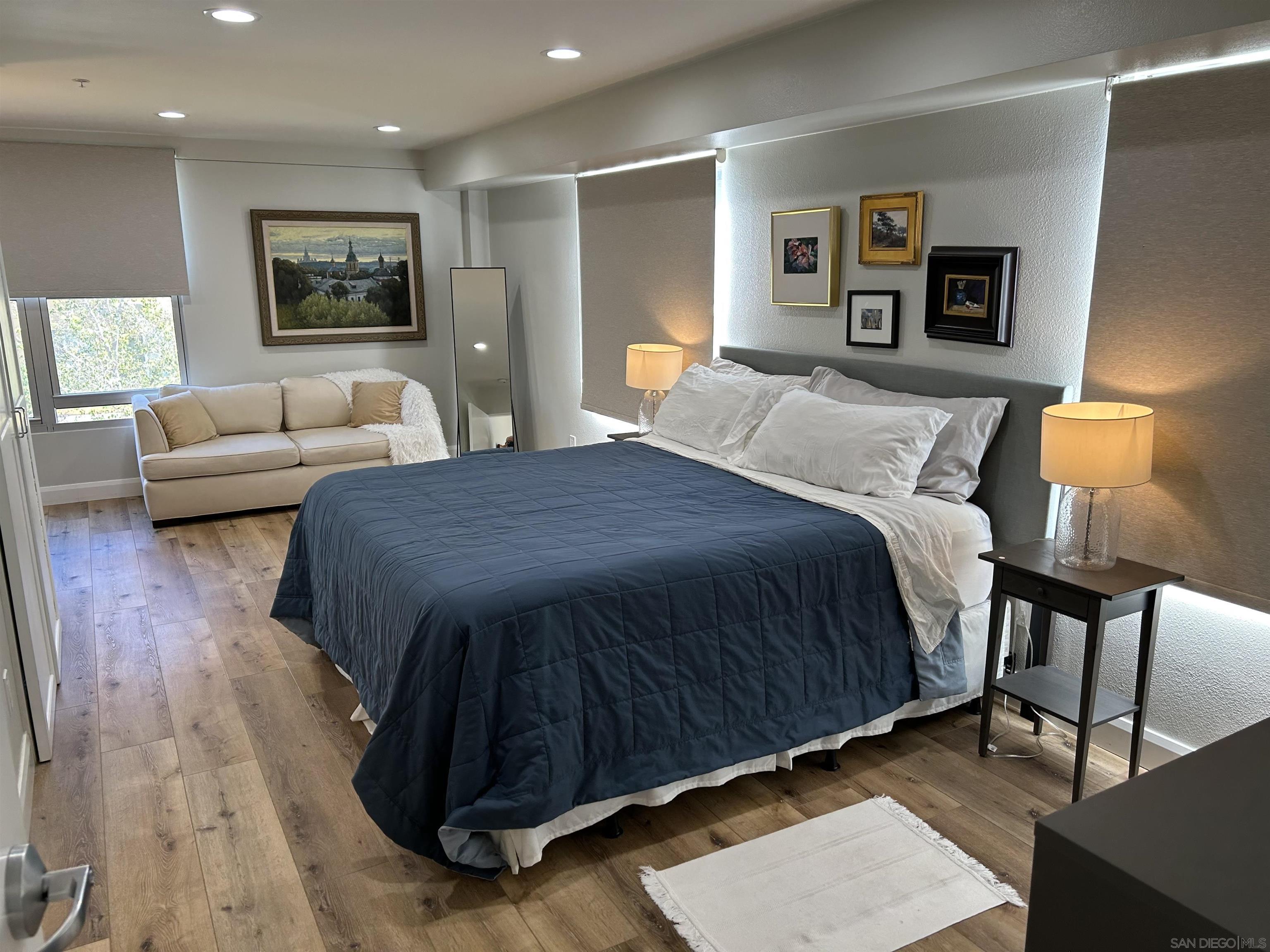 Detail Gallery Image 5 of 15 For India Street, San Diego,  CA 92101 - 2 Beds | 2 Baths