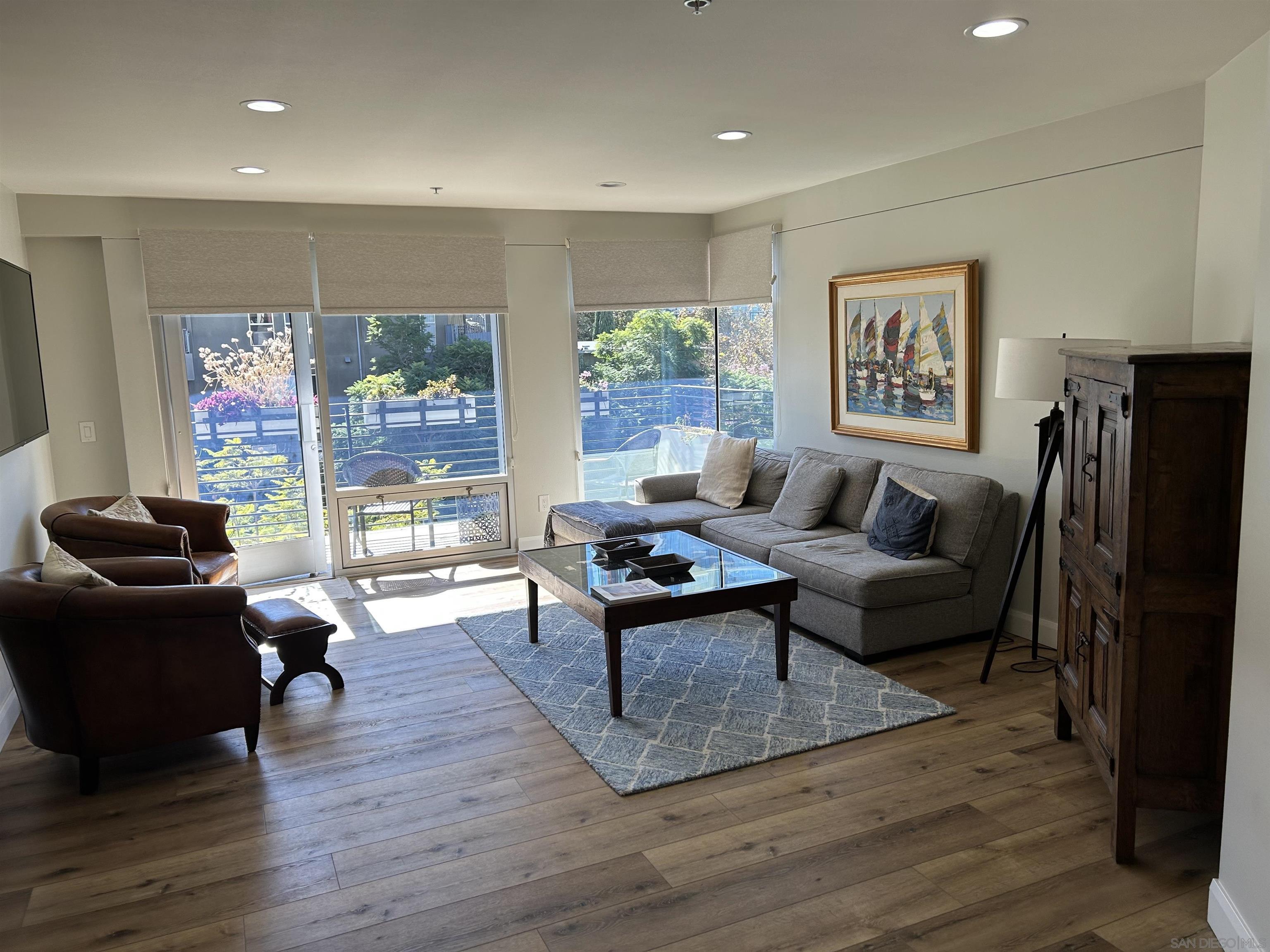 Detail Gallery Image 9 of 15 For India Street, San Diego,  CA 92101 - 2 Beds | 2 Baths