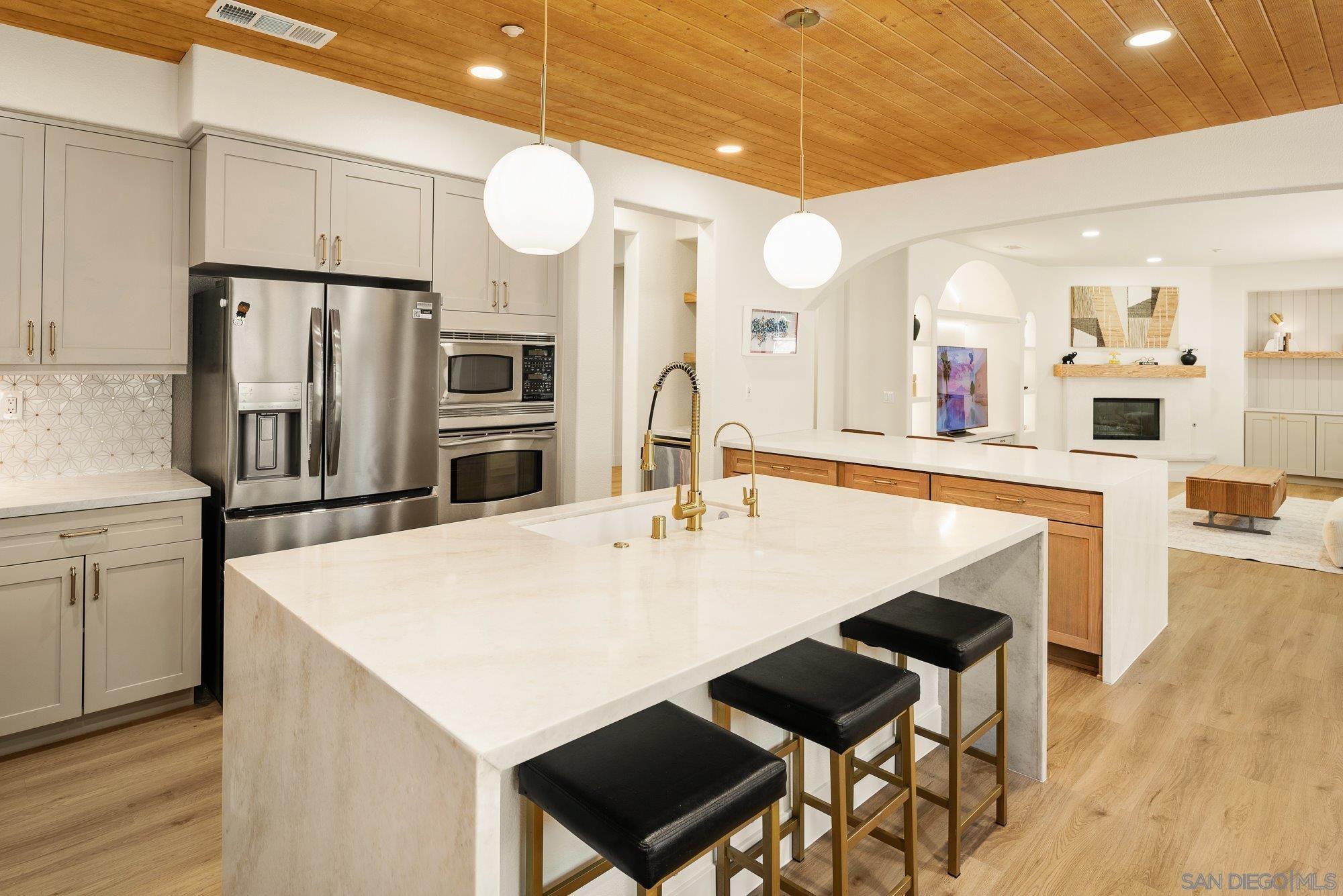 Detail Gallery Image 17 of 42 For 10528  Pinion Trl, Escondido,  CA 92026 - 4 Beds | 2/1 Baths