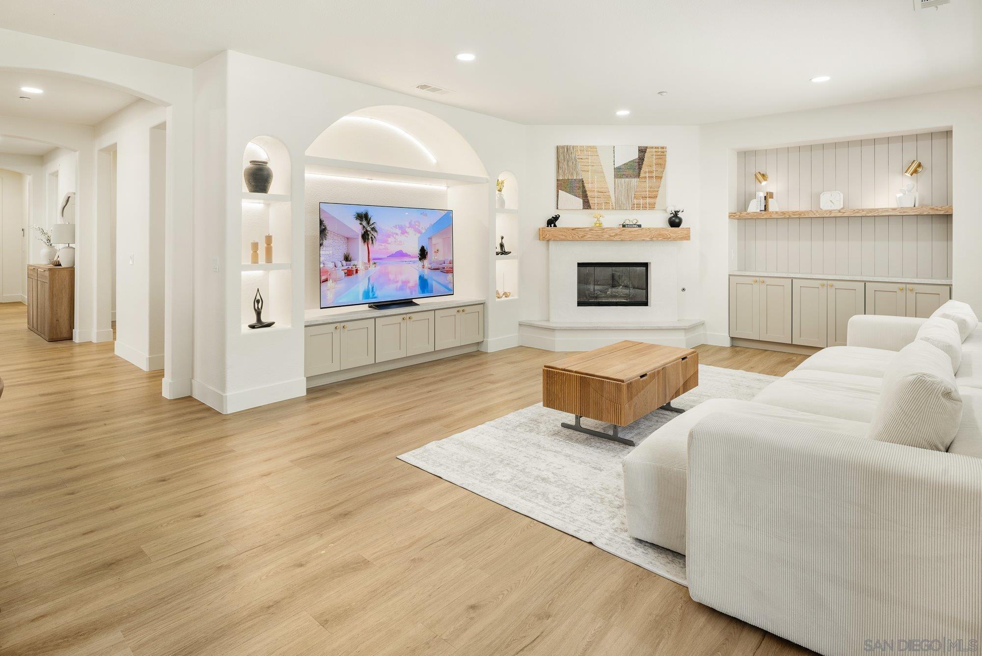 Detail Gallery Image 7 of 42 For 10528  Pinion Trl, Escondido,  CA 92026 - 4 Beds | 2/1 Baths