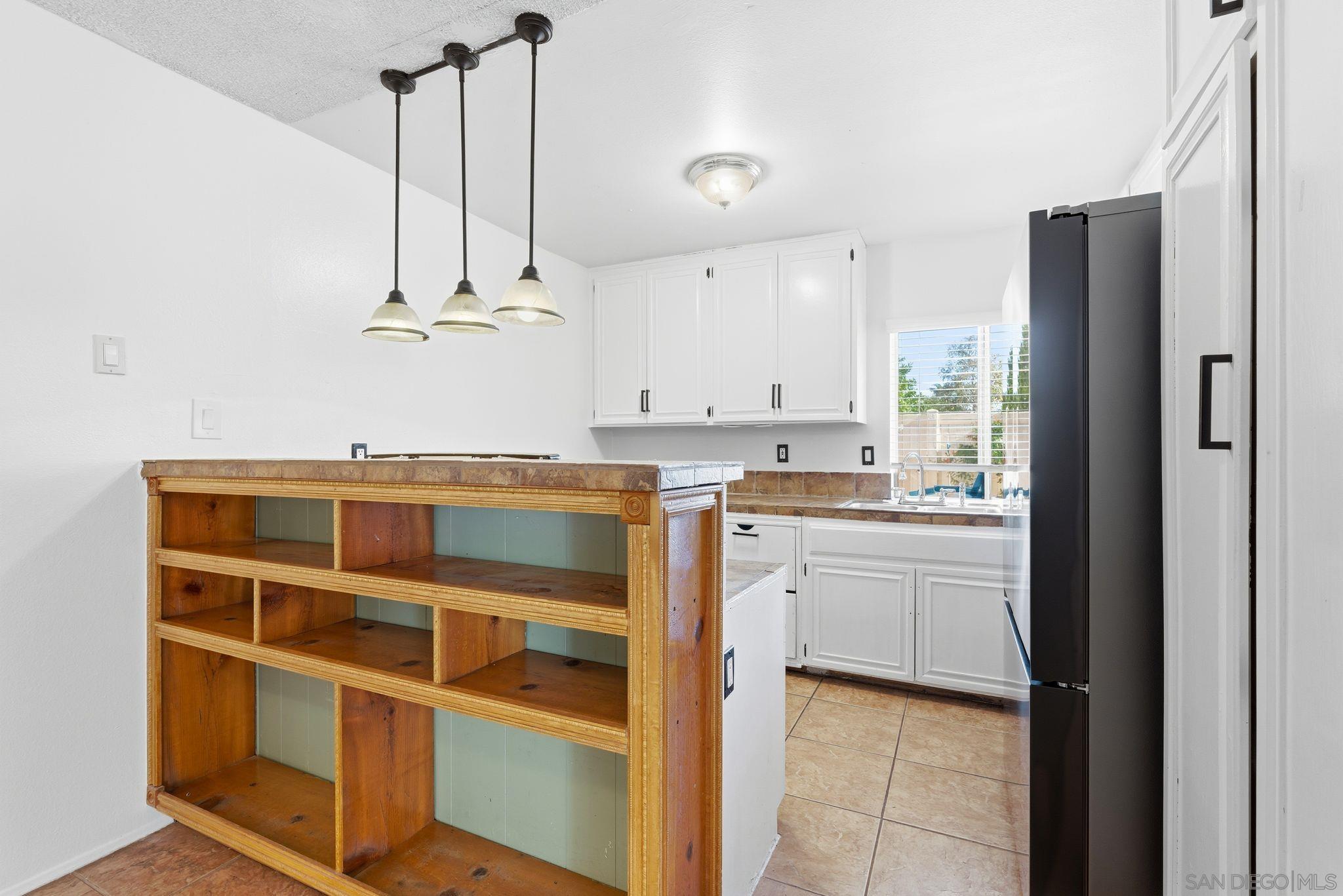 Detail Gallery Image 7 of 29 For 262  Rancho Drive  #C,  Chula Vista,  CA 91911 - 4 Beds | 2 Baths