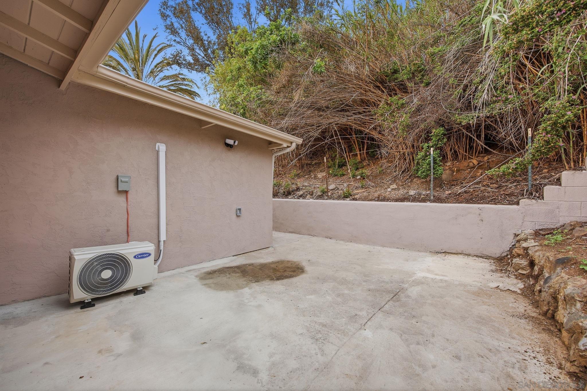 Detail Gallery Image 35 of 60 For 8644  Eileen St., Spring Valley,  CA 91977 - 4 Beds | 3 Baths