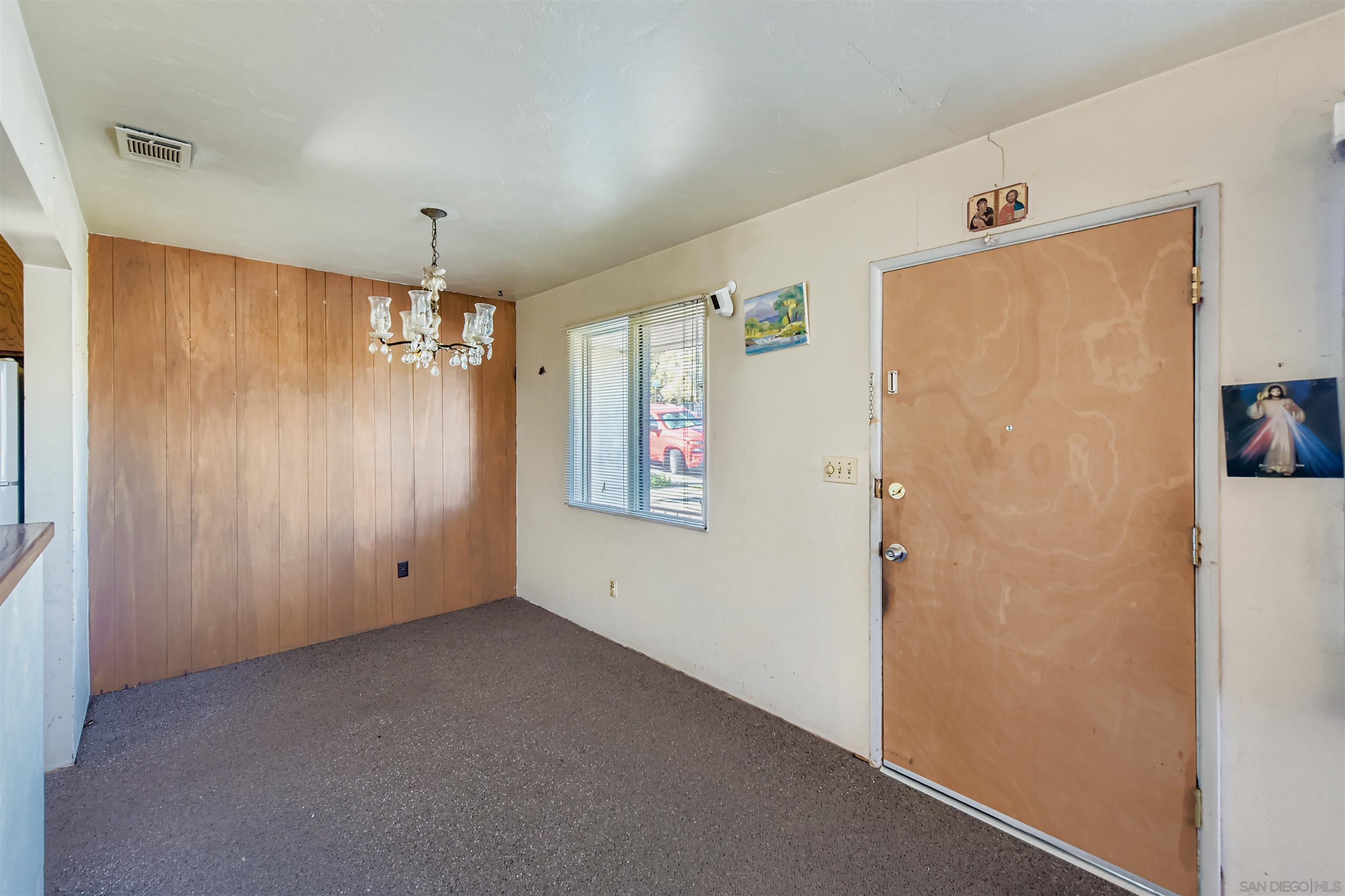 Detail Gallery Image 9 of 27 For 6927  Waite Dr, La Mesa,  CA 91941 - 3 Beds | 1 Baths