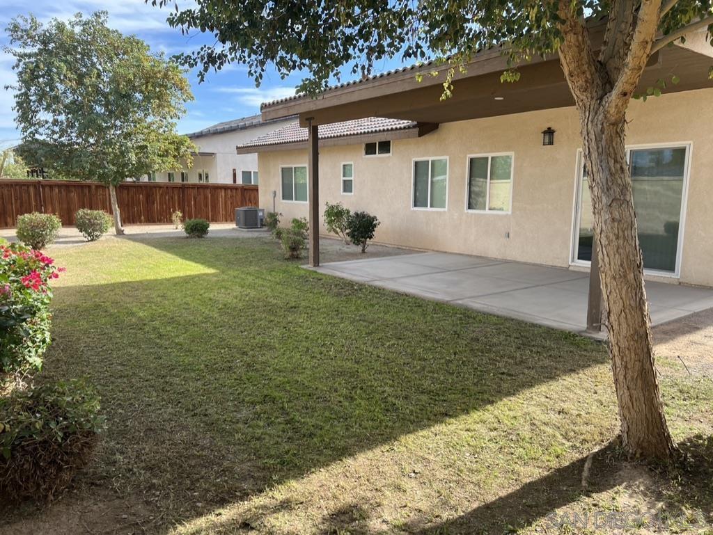 Detail Gallery Image 3 of 3 For 231  Bell Ct, –,  CA 92227 - 3 Beds | 2 Baths