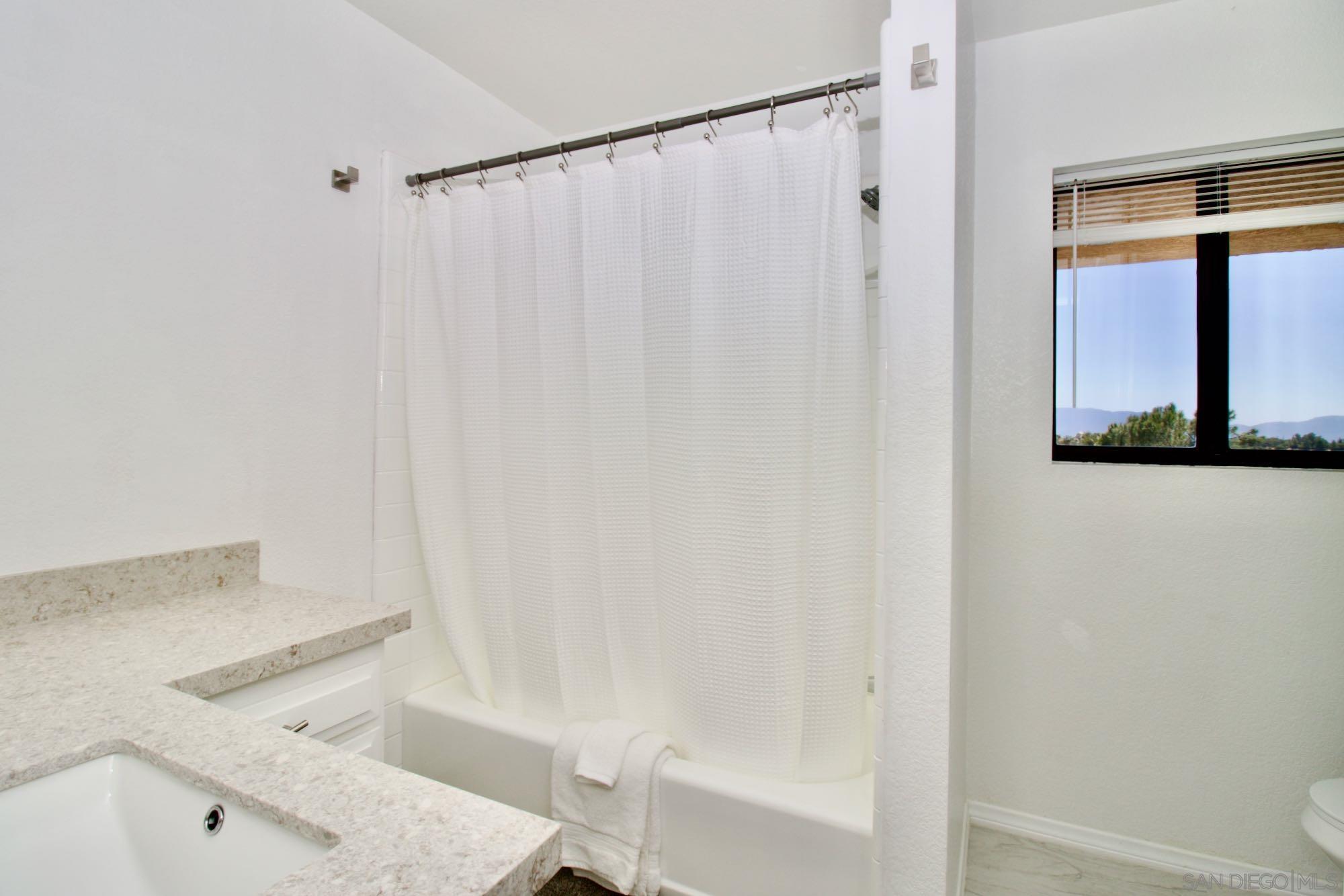 Detail Gallery Image 28 of 63 For 41482  Rocky Ridge Ct., Aguanga,  CA 92536 - 4 Beds | 2 Baths