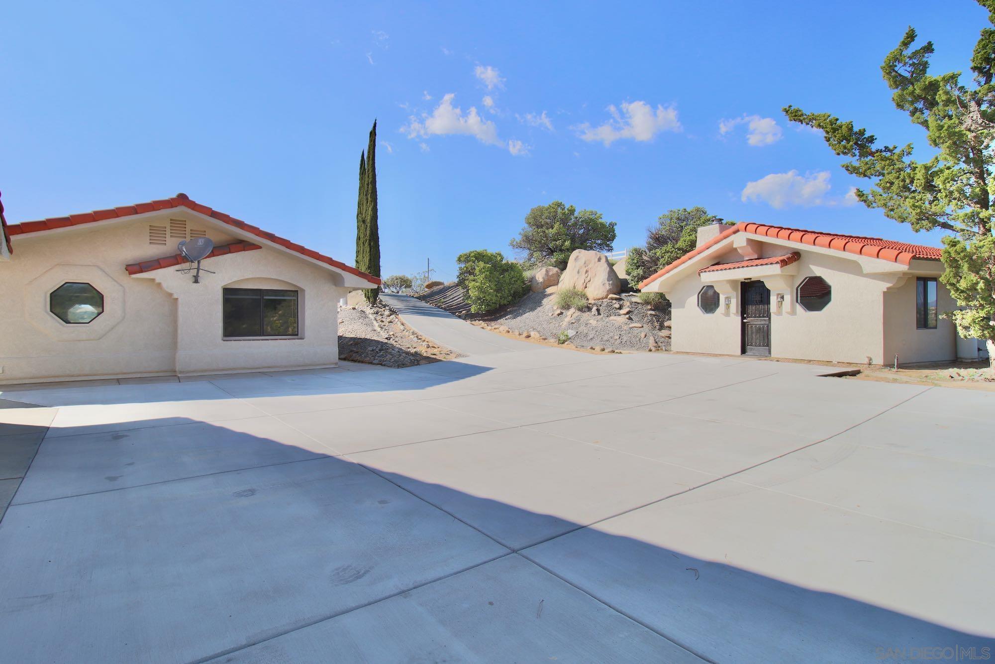 Detail Gallery Image 6 of 63 For 41482  Rocky Ridge Ct., Aguanga,  CA 92536 - 4 Beds | 2 Baths