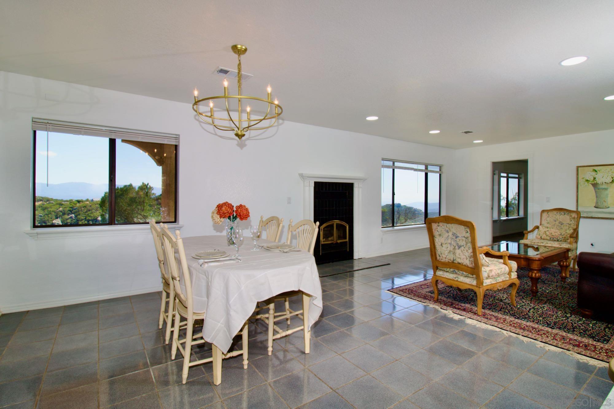 Detail Gallery Image 10 of 63 For 41482  Rocky Ridge Ct., Aguanga,  CA 92536 - 4 Beds | 2 Baths