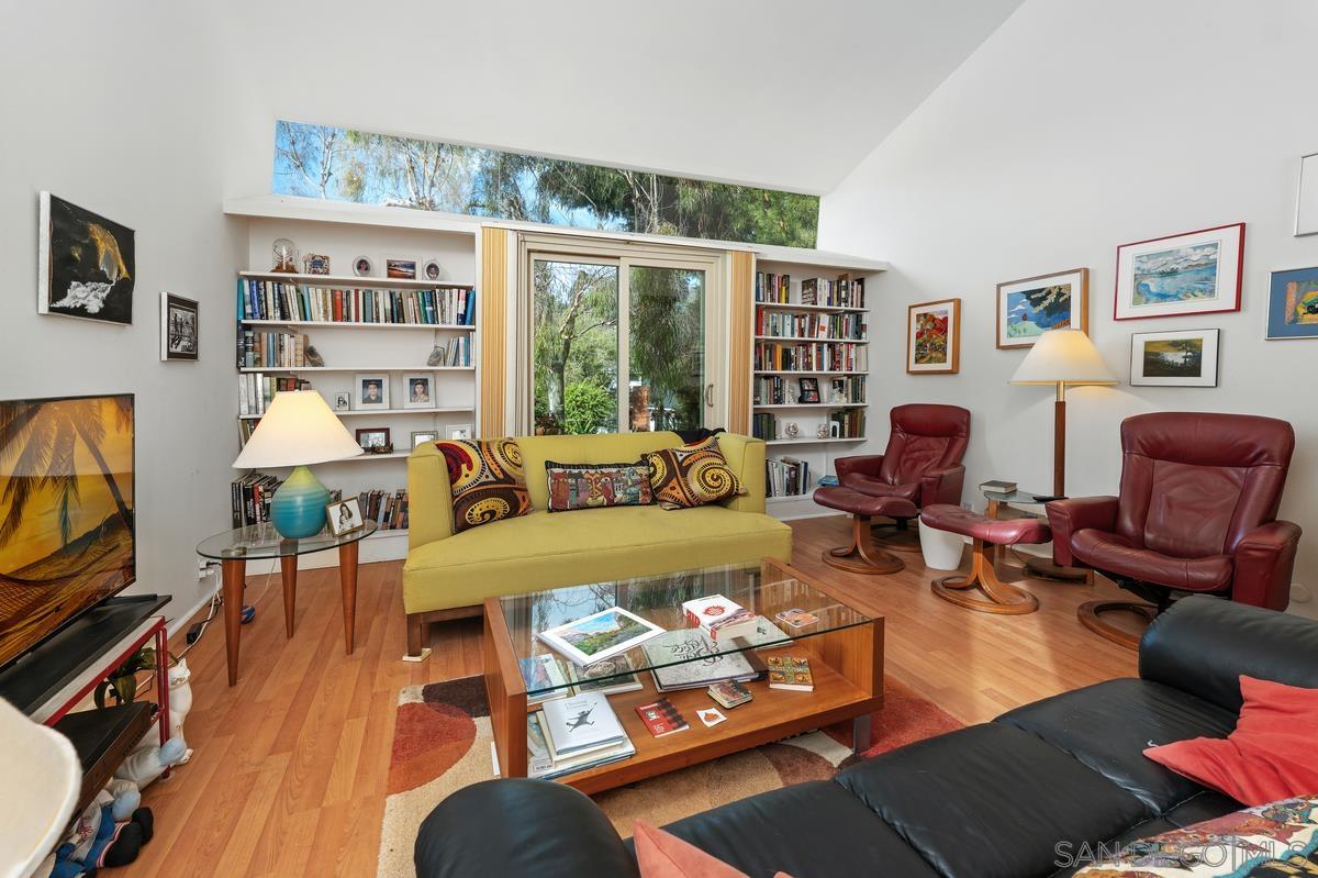 Detail Gallery Image 5 of 33 For 4875  Academy St, San Diego,  CA 92109 - 3 Beds | 2 Baths