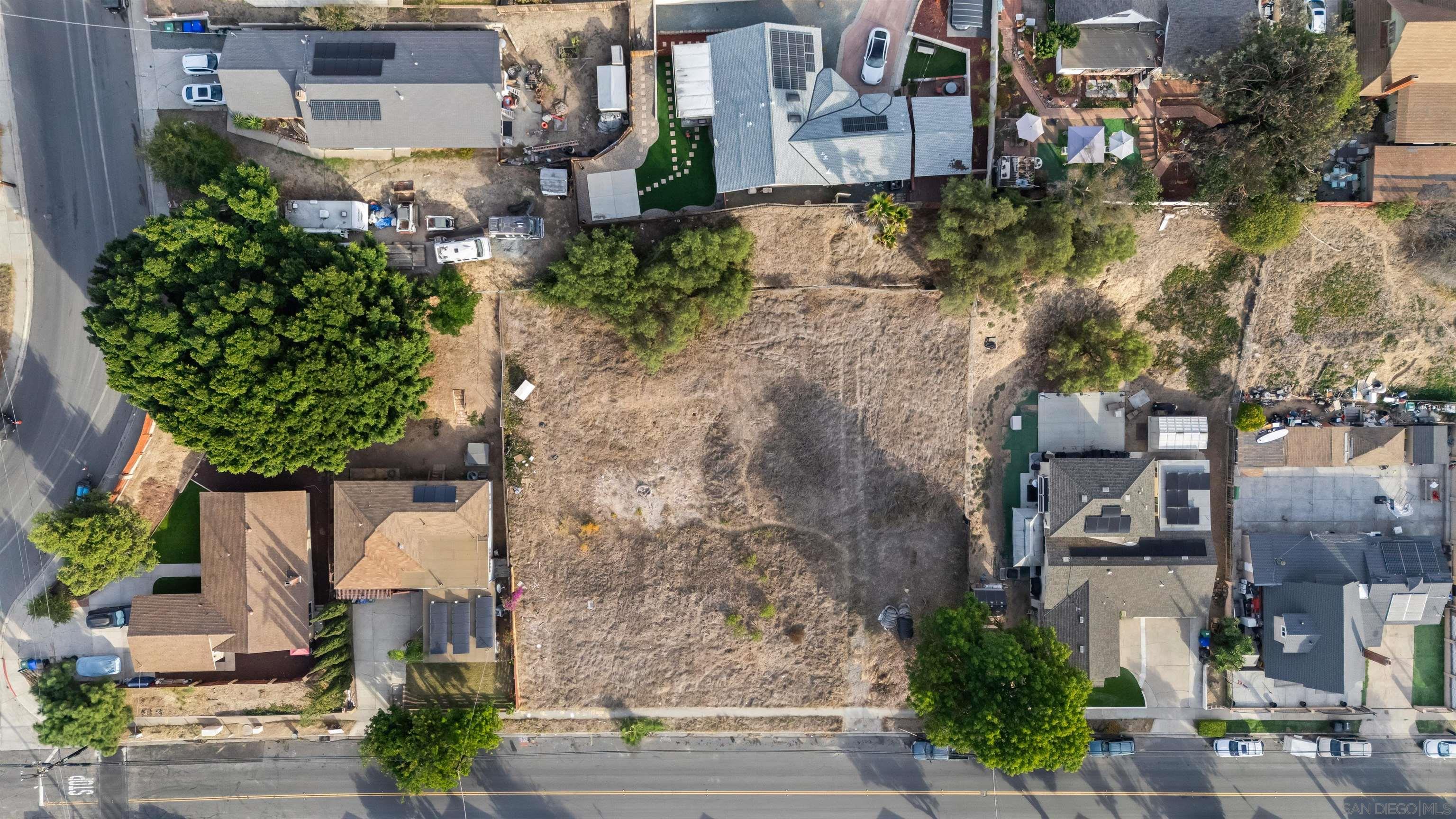 Detail Gallery Image 4 of 8 For , San Diego,  CA 92114 - – Beds | – Baths