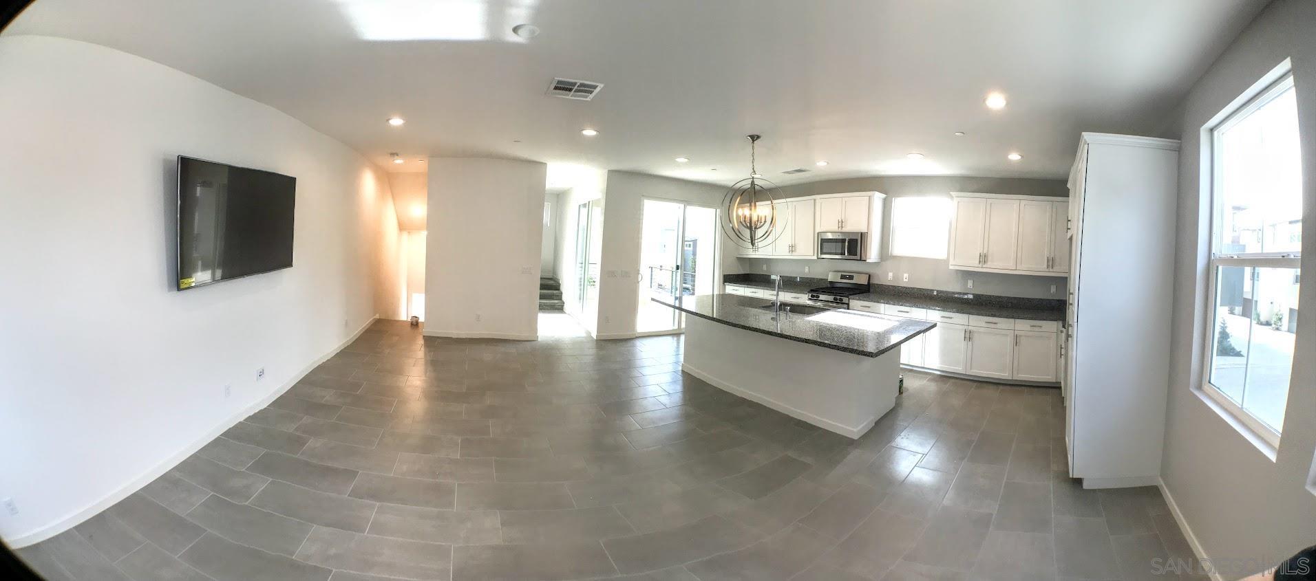 Detail Gallery Image 6 of 23 For 2275  Element Way  5, Chula Vista,  CA 91915 - 3 Beds | 2/1 Baths