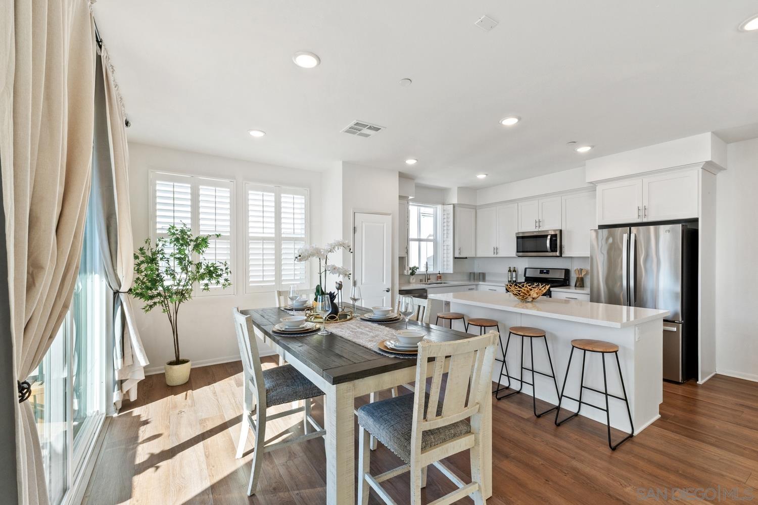 Detail Gallery Image 17 of 70 For 2328  Columba Gln, Escondido,  CA 92025 - 2 Beds | 2/1 Baths