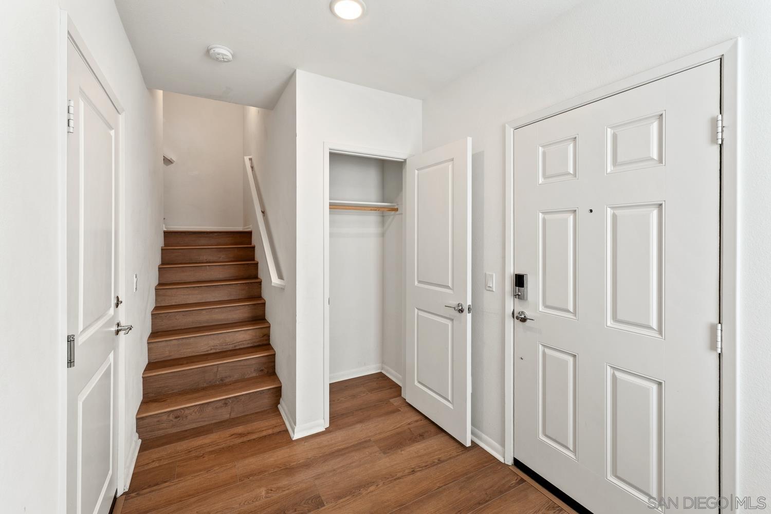 Detail Gallery Image 33 of 70 For 2328  Columba Gln, Escondido,  CA 92025 - 2 Beds | 2/1 Baths