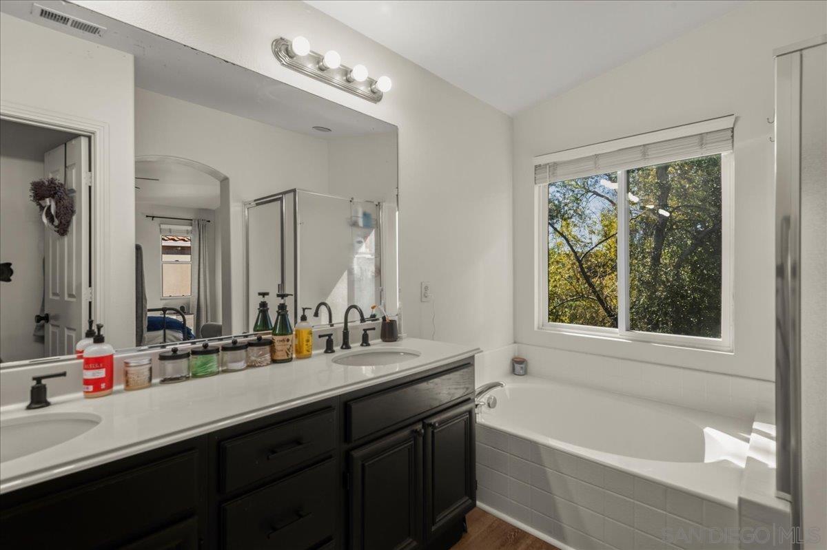 Detail Gallery Image 18 of 34 For 1010  Crystal Springs Pl, Escondido,  CA 92026 - 3 Beds | 2/1 Baths