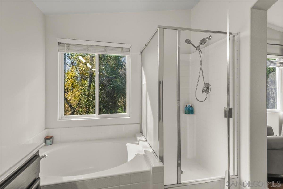 Detail Gallery Image 20 of 34 For 1010  Crystal Springs Pl, Escondido,  CA 92026 - 3 Beds | 2/1 Baths