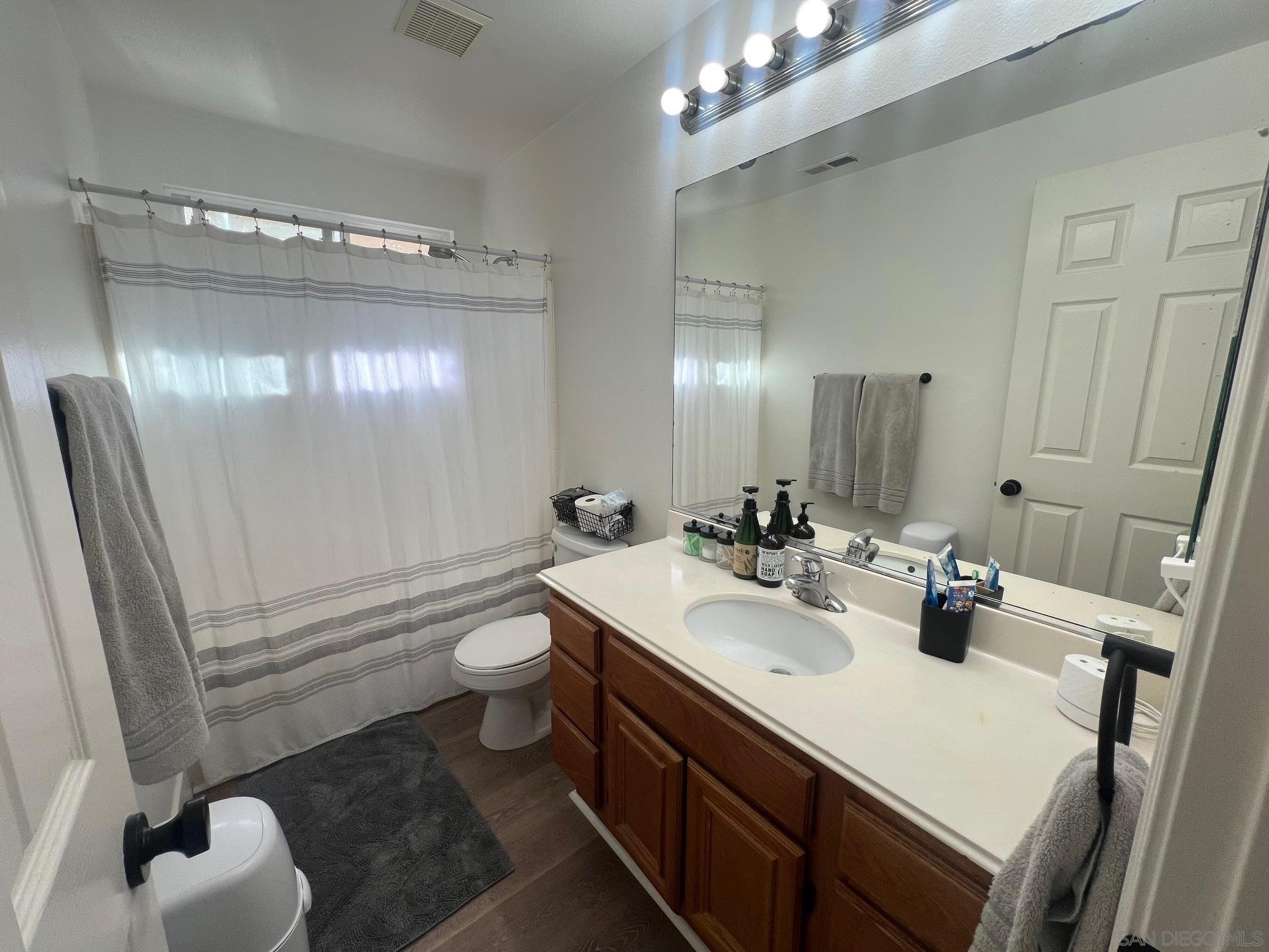 Detail Gallery Image 23 of 34 For 1010  Crystal Springs Pl, Escondido,  CA 92026 - 3 Beds | 2/1 Baths