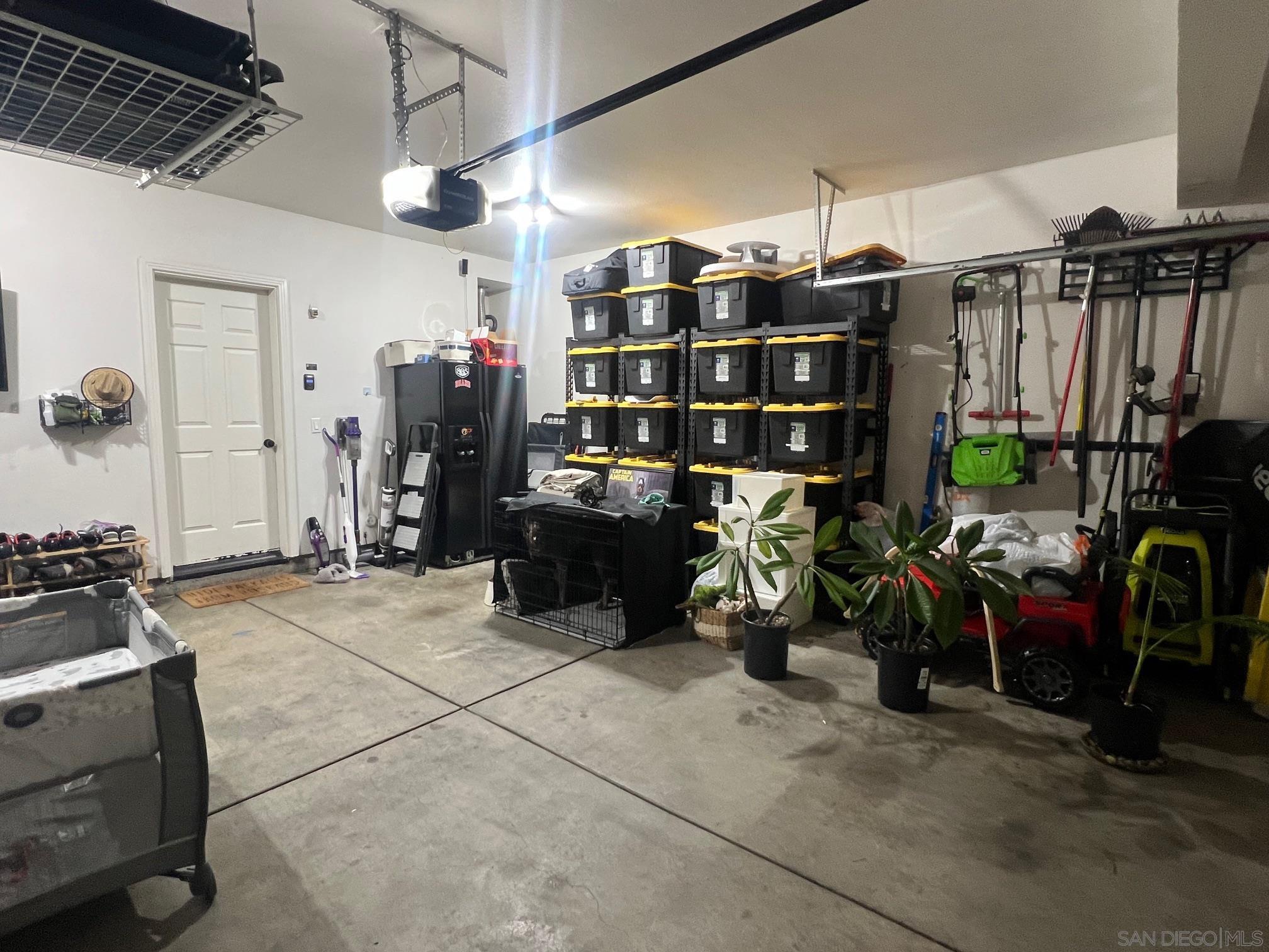 Detail Gallery Image 26 of 34 For 1010  Crystal Springs Pl, Escondido,  CA 92026 - 3 Beds | 2/1 Baths