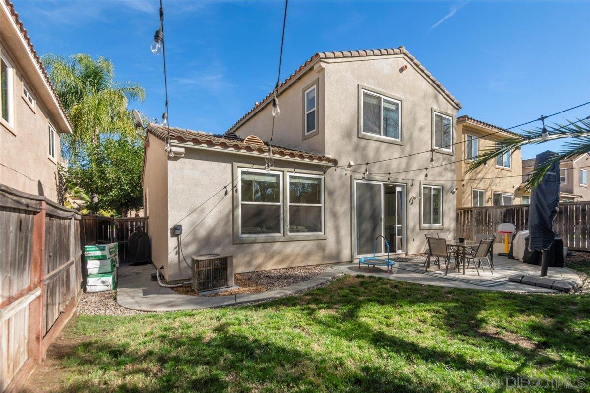 Detail Gallery Image 5 of 34 For 1010  Crystal Springs Pl, Escondido,  CA 92026 - 3 Beds | 2/1 Baths