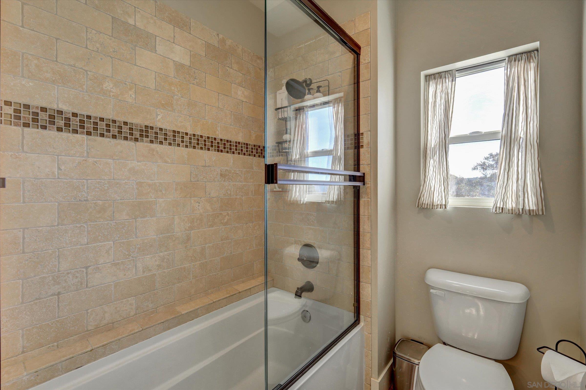 Detail Gallery Image 20 of 45 For 11611  Rancho Heights Rd, Pala,  CA 92059 - 4 Beds | 2/2 Baths