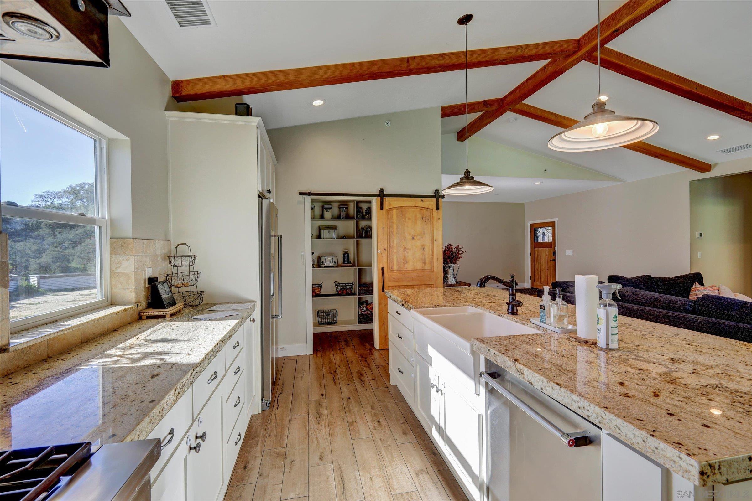 Detail Gallery Image 5 of 45 For 11611  Rancho Heights Rd, Pala,  CA 92059 - 4 Beds | 2/2 Baths