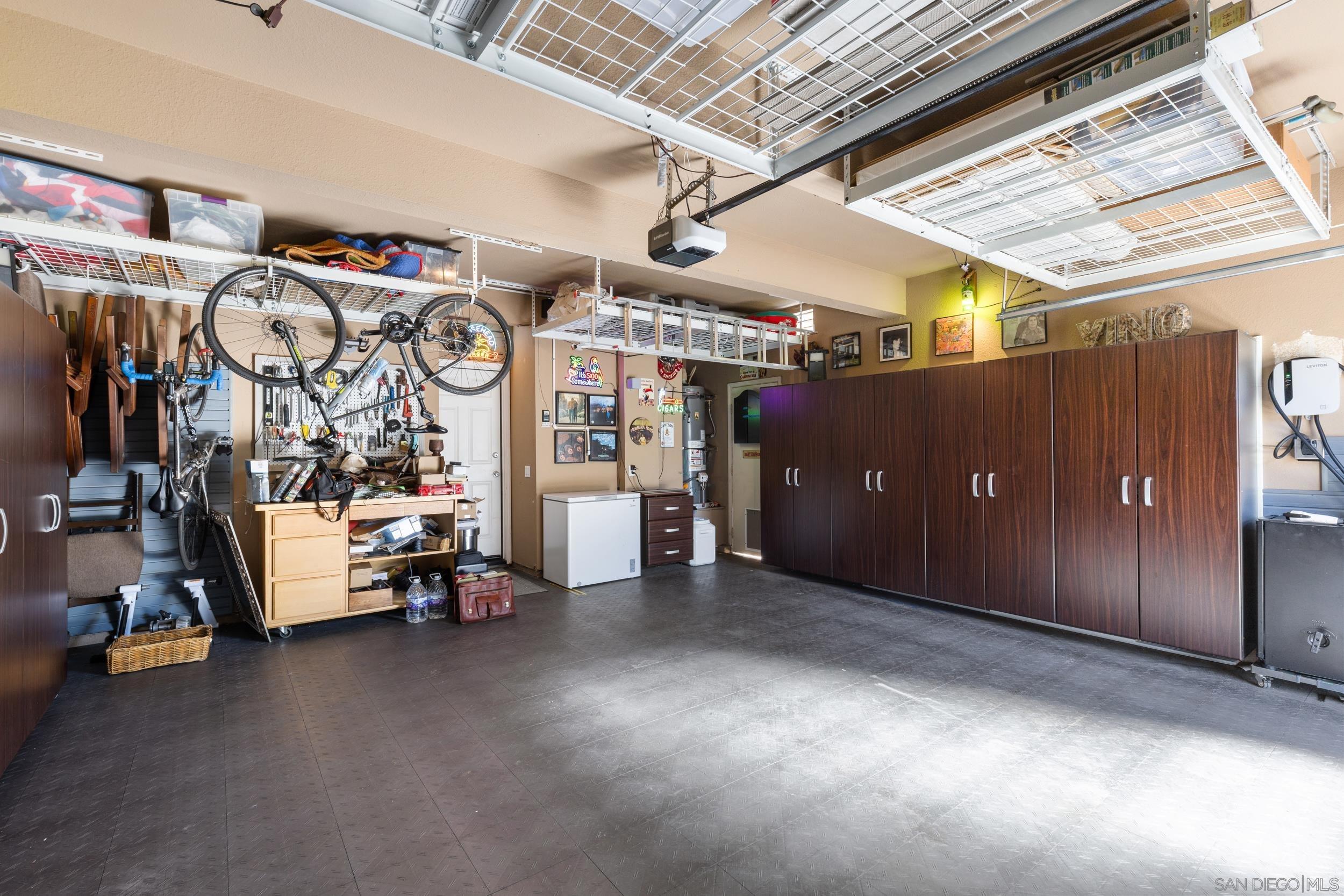 Detail Gallery Image 31 of 56 For 12676  Legacy Road, San Diego,  CA 92131 - 4 Beds | 3 Baths