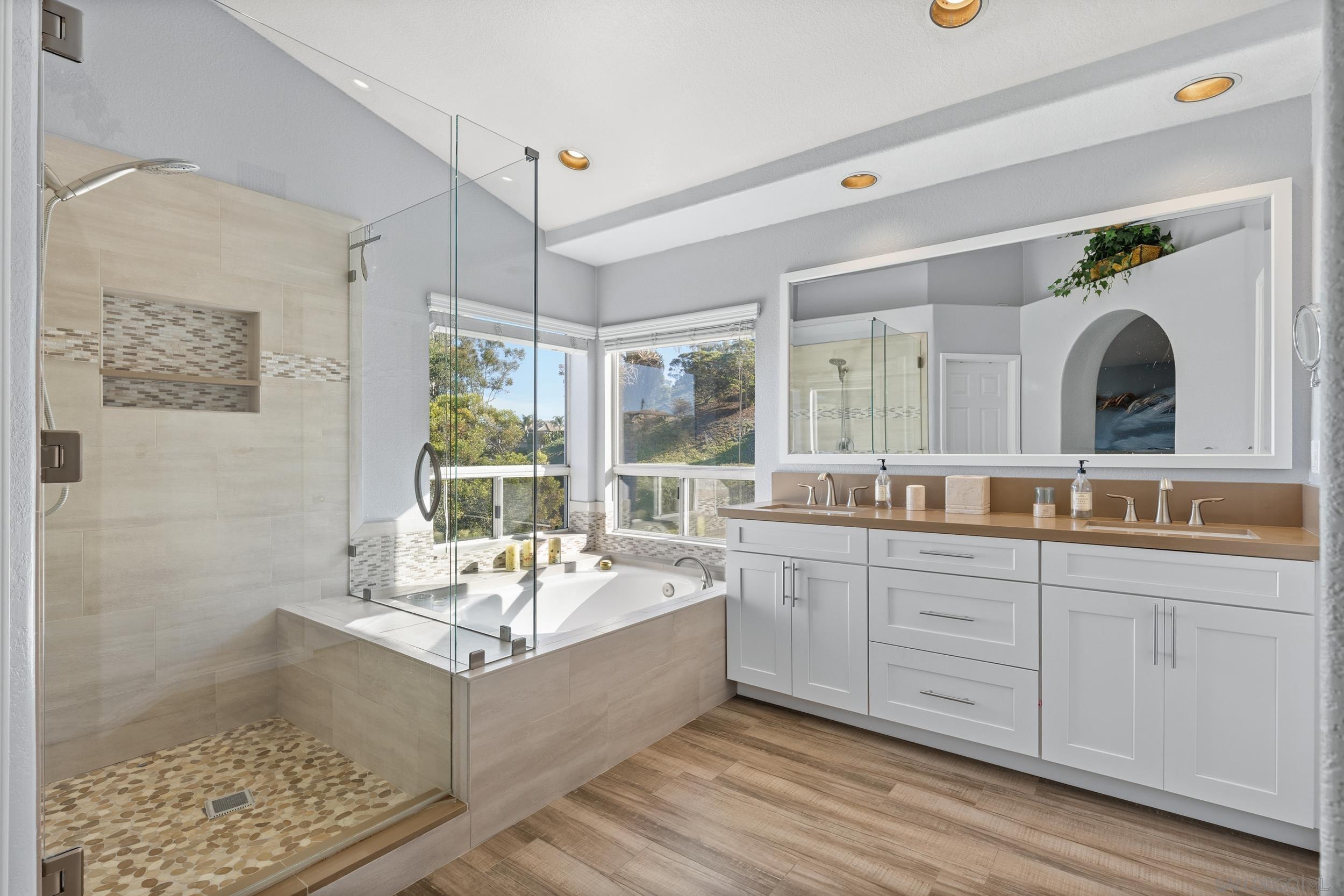 Detail Gallery Image 46 of 56 For 12676  Legacy Road, San Diego,  CA 92131 - 4 Beds | 3 Baths