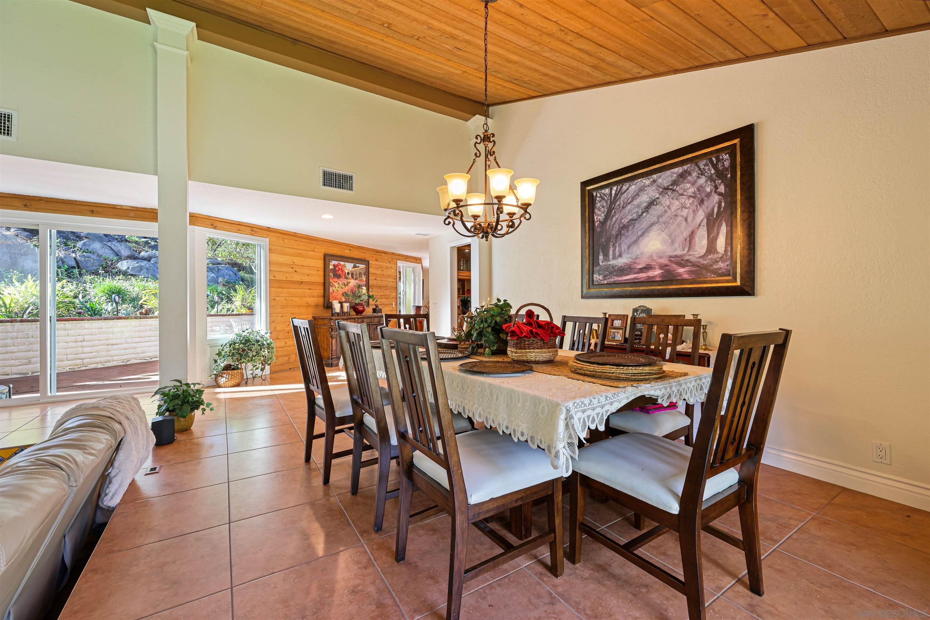 Detail Gallery Image 23 of 48 For 16257  Oak Creek Trl, Poway,  CA 92064 - 4 Beds | 3 Baths