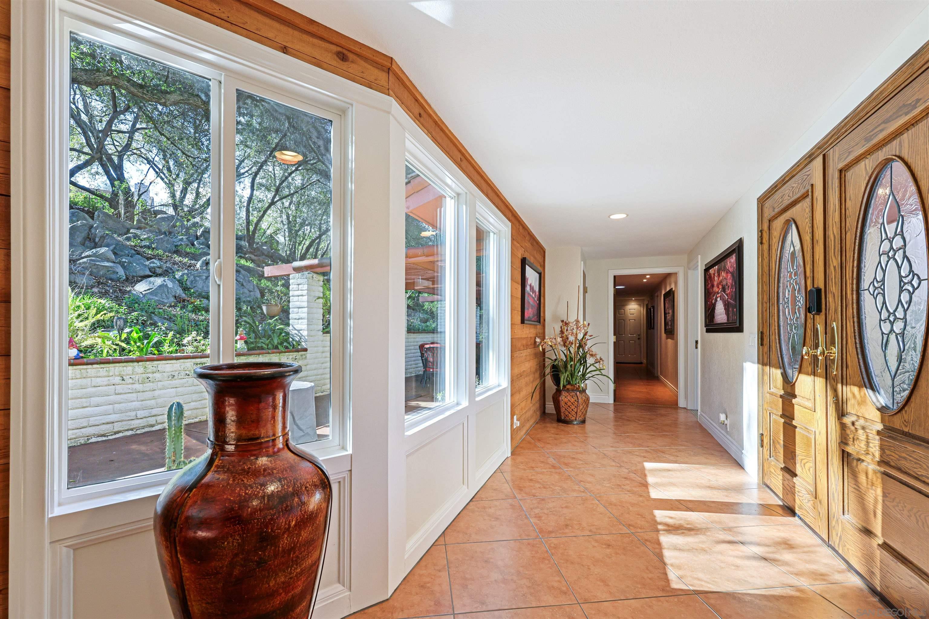 Detail Gallery Image 6 of 48 For 16257  Oak Creek Trl, Poway,  CA 92064 - 4 Beds | 3 Baths