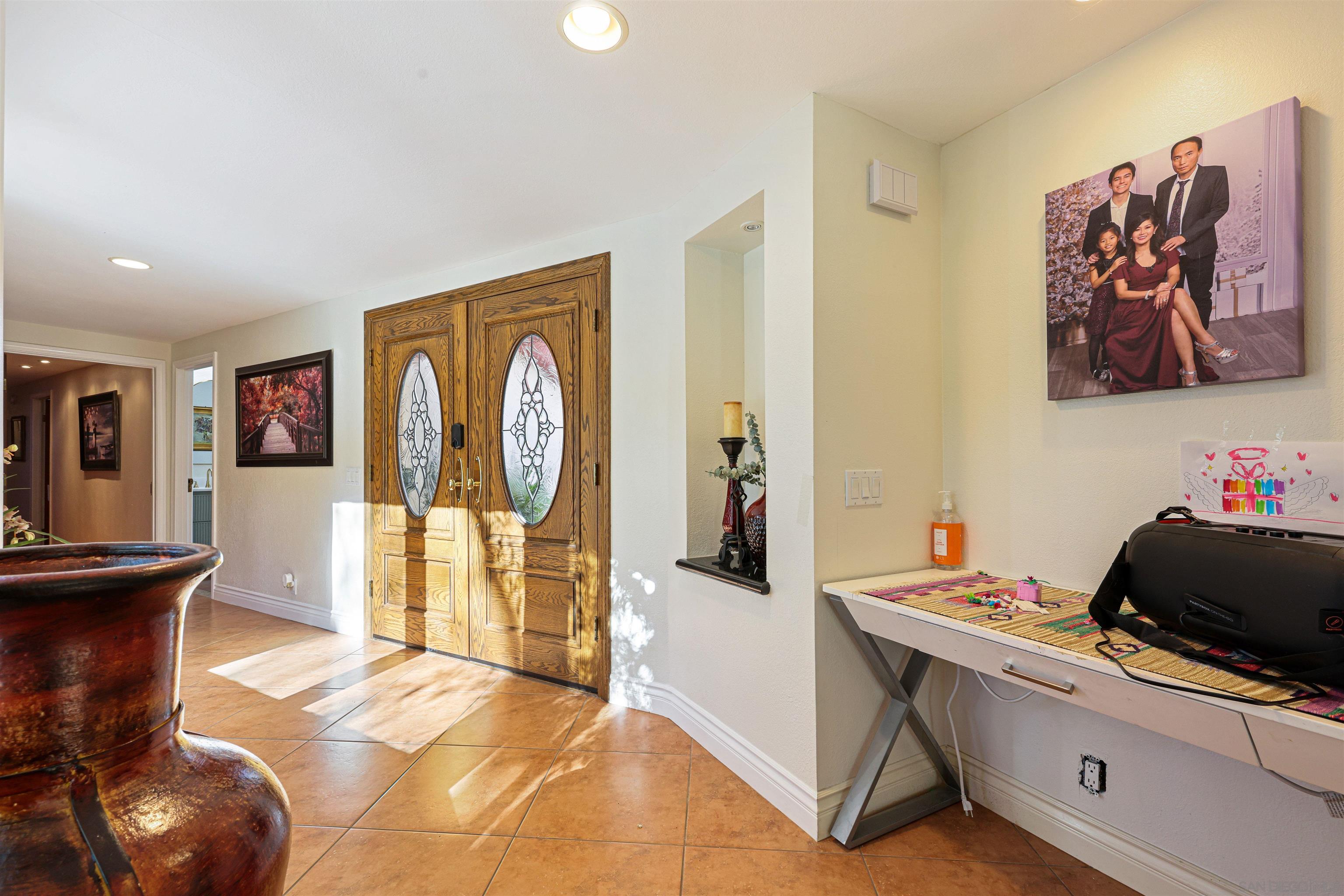 Detail Gallery Image 7 of 48 For 16257  Oak Creek Trl, Poway,  CA 92064 - 4 Beds | 3 Baths