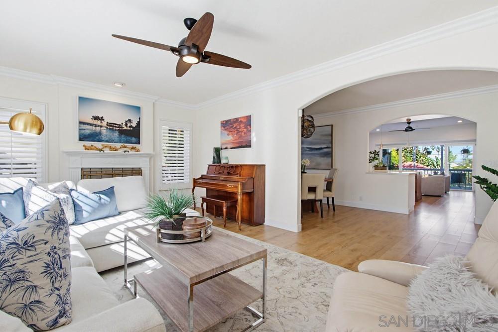 Detail Gallery Image 8 of 67 For 4460  Niagara Avenue, San Diego,  CA 92107 - 4 Beds | 4 Baths