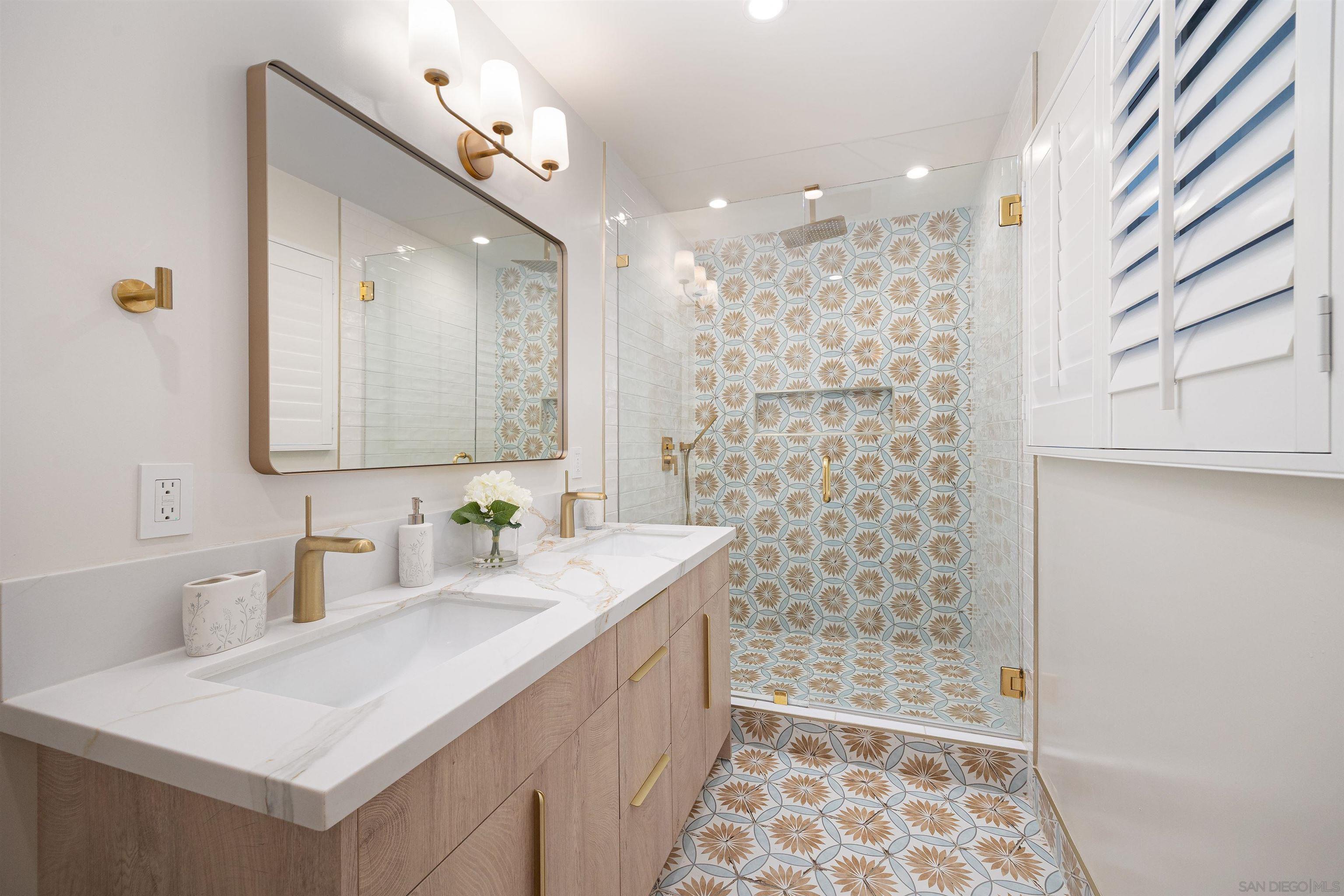 Detail Gallery Image 14 of 34 For 3011  Lloyd St, San Diego,  CA 92117 - 4 Beds | 2 Baths