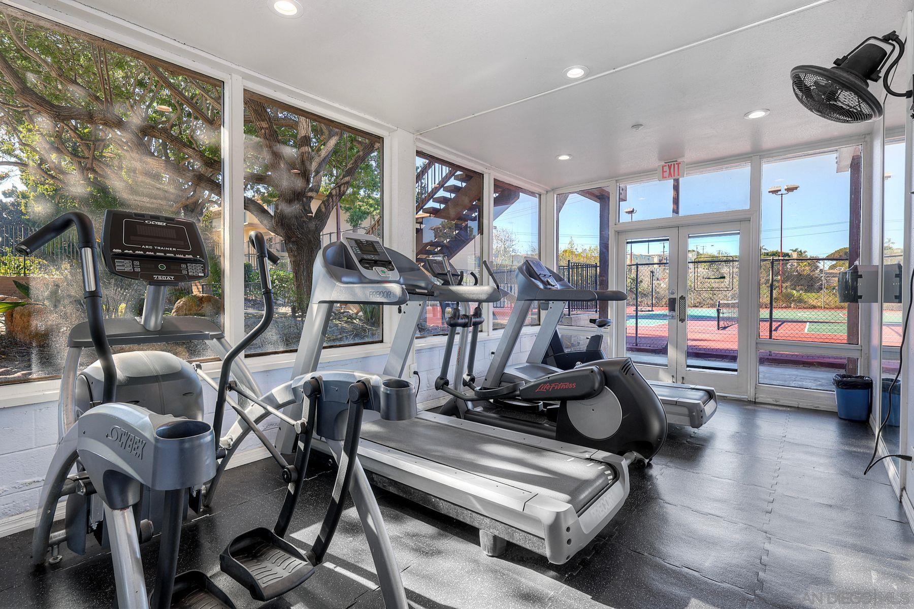 Detail Gallery Image 31 of 34 For 4062  Valeta St  #344,  San Diego,  CA 92110 - 2 Beds | 2 Baths