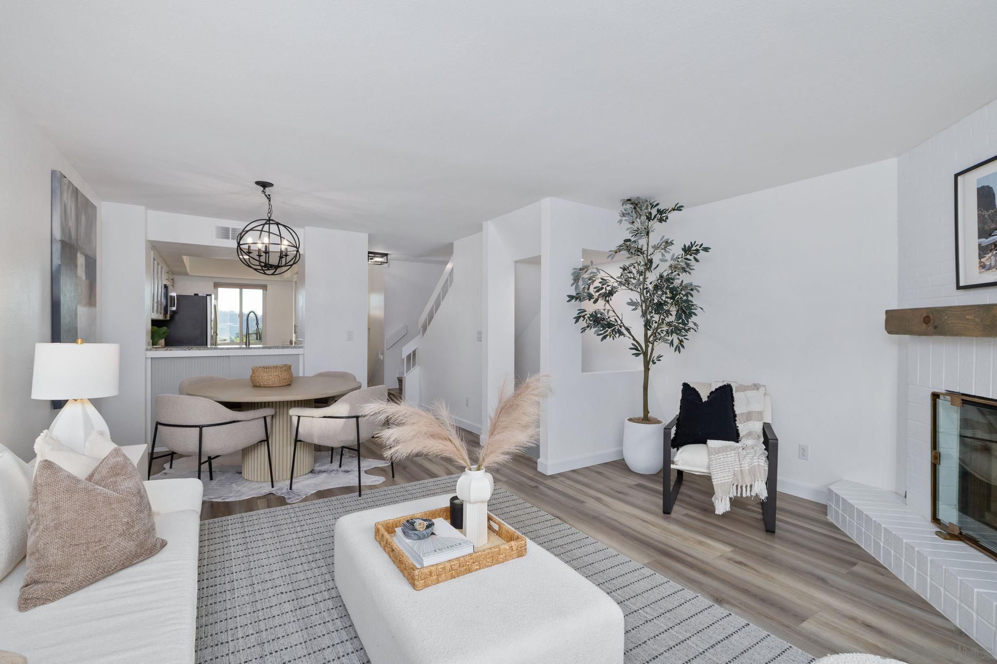 Detail Gallery Image 11 of 33 For 959  Intrepid Ct, Del Mar,  CA 92014 - 2 Beds | 2 Baths