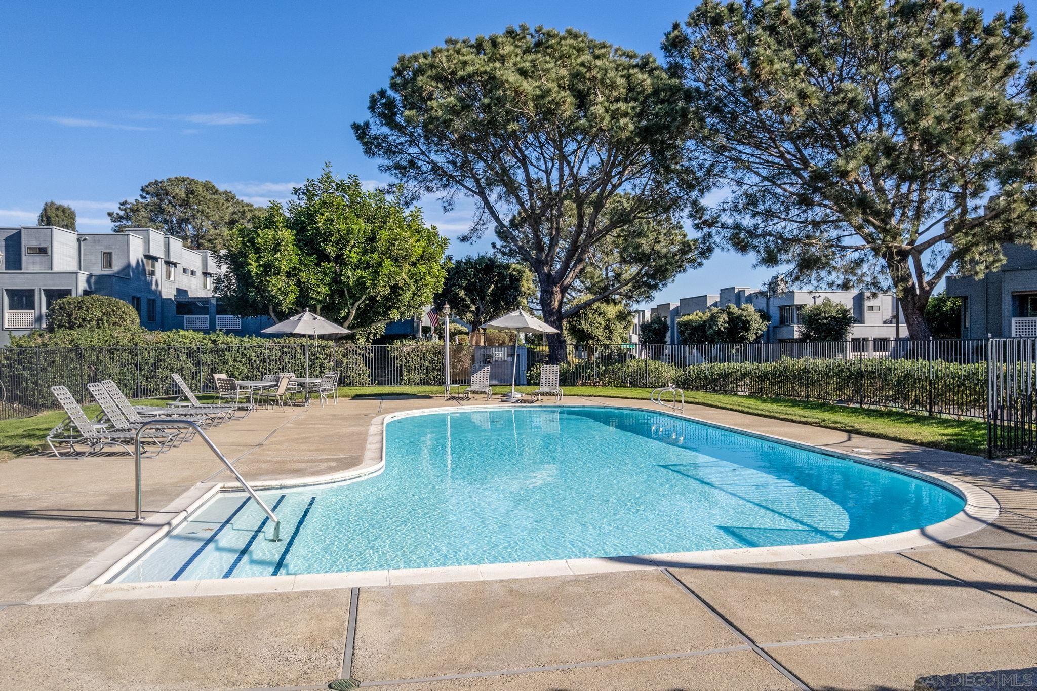 Detail Gallery Image 26 of 33 For 959  Intrepid Ct, Del Mar,  CA 92014 - 2 Beds | 2 Baths