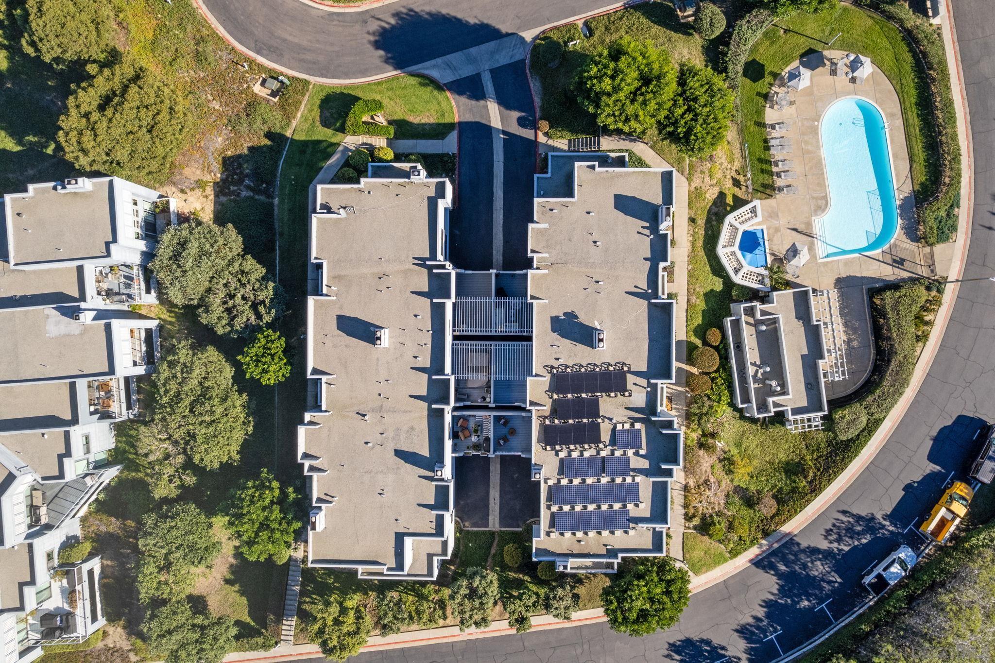 Detail Gallery Image 27 of 33 For 959  Intrepid Ct, Del Mar,  CA 92014 - 2 Beds | 2 Baths