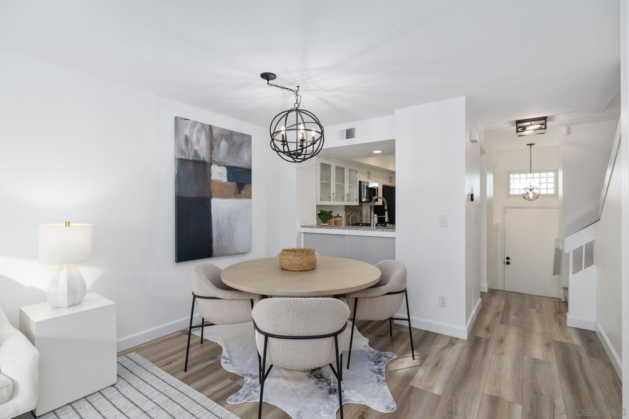 Detail Gallery Image 8 of 33 For 959  Intrepid Ct, Del Mar,  CA 92014 - 2 Beds | 2 Baths