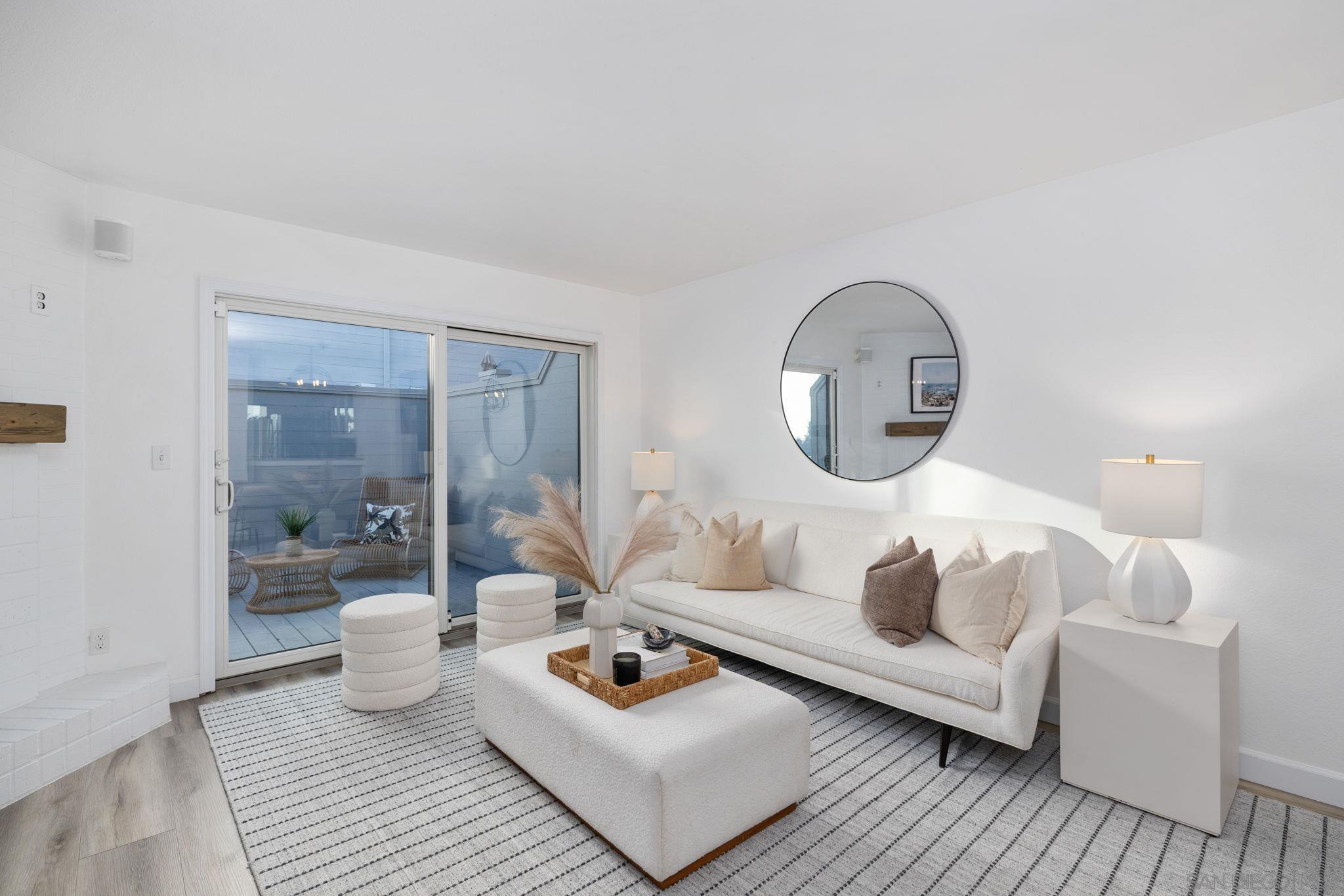 Detail Gallery Image 9 of 33 For 959  Intrepid Ct, Del Mar,  CA 92014 - 2 Beds | 2 Baths