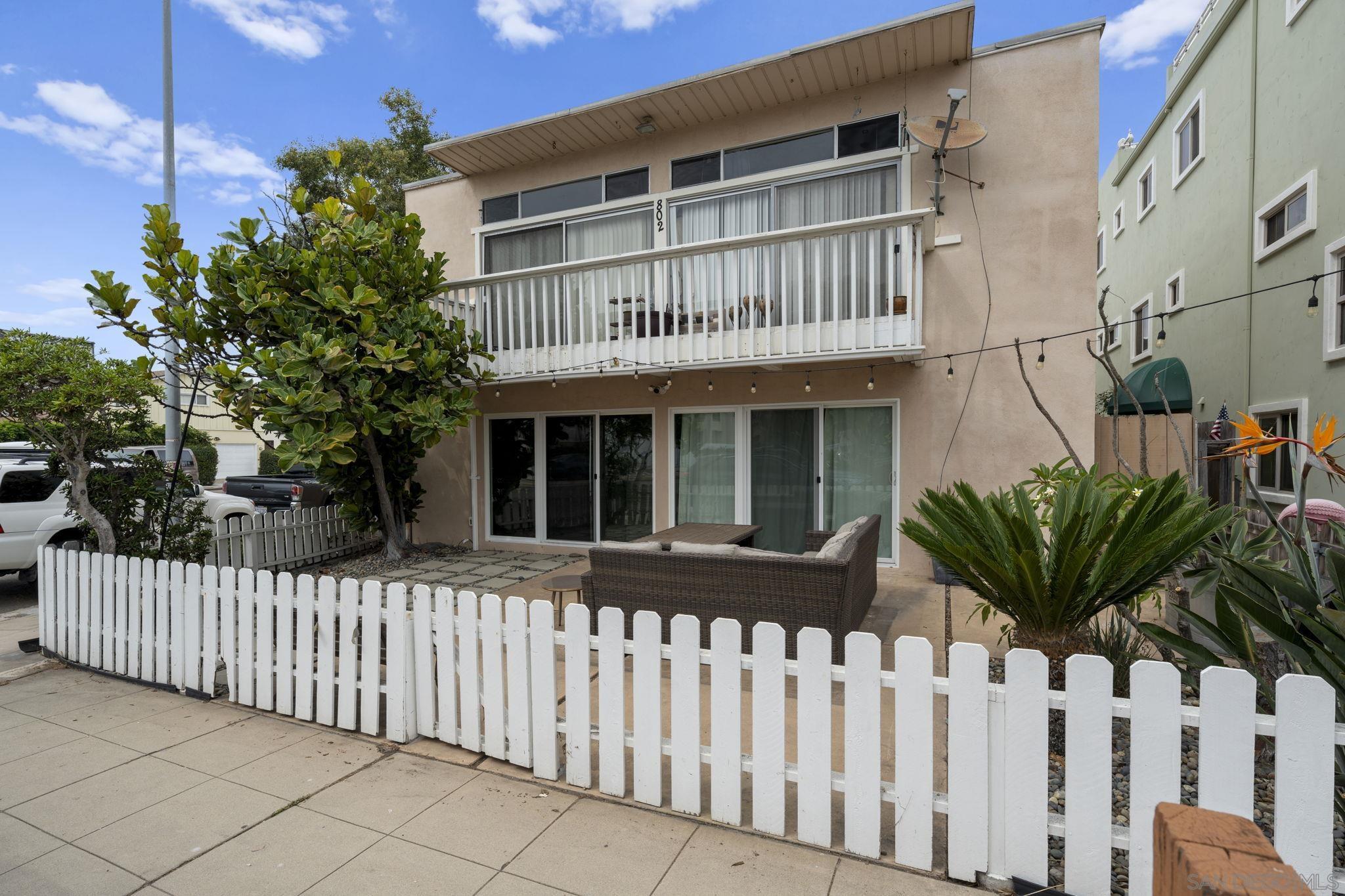 Detail Gallery Image 17 of 31 For 2735  Mission Blvd, San Diego,  CA 92109 - 2 Beds | 2 Baths
